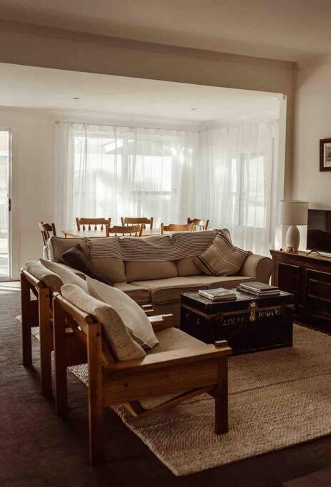 The Sea Keeper Bicheno cosy seaside cottage