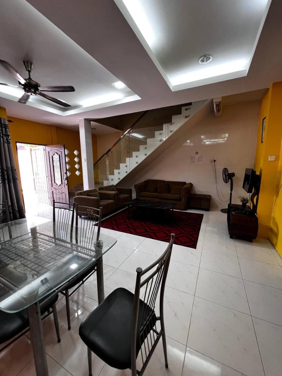 Dhiaa Homestay D Jembal photo 2