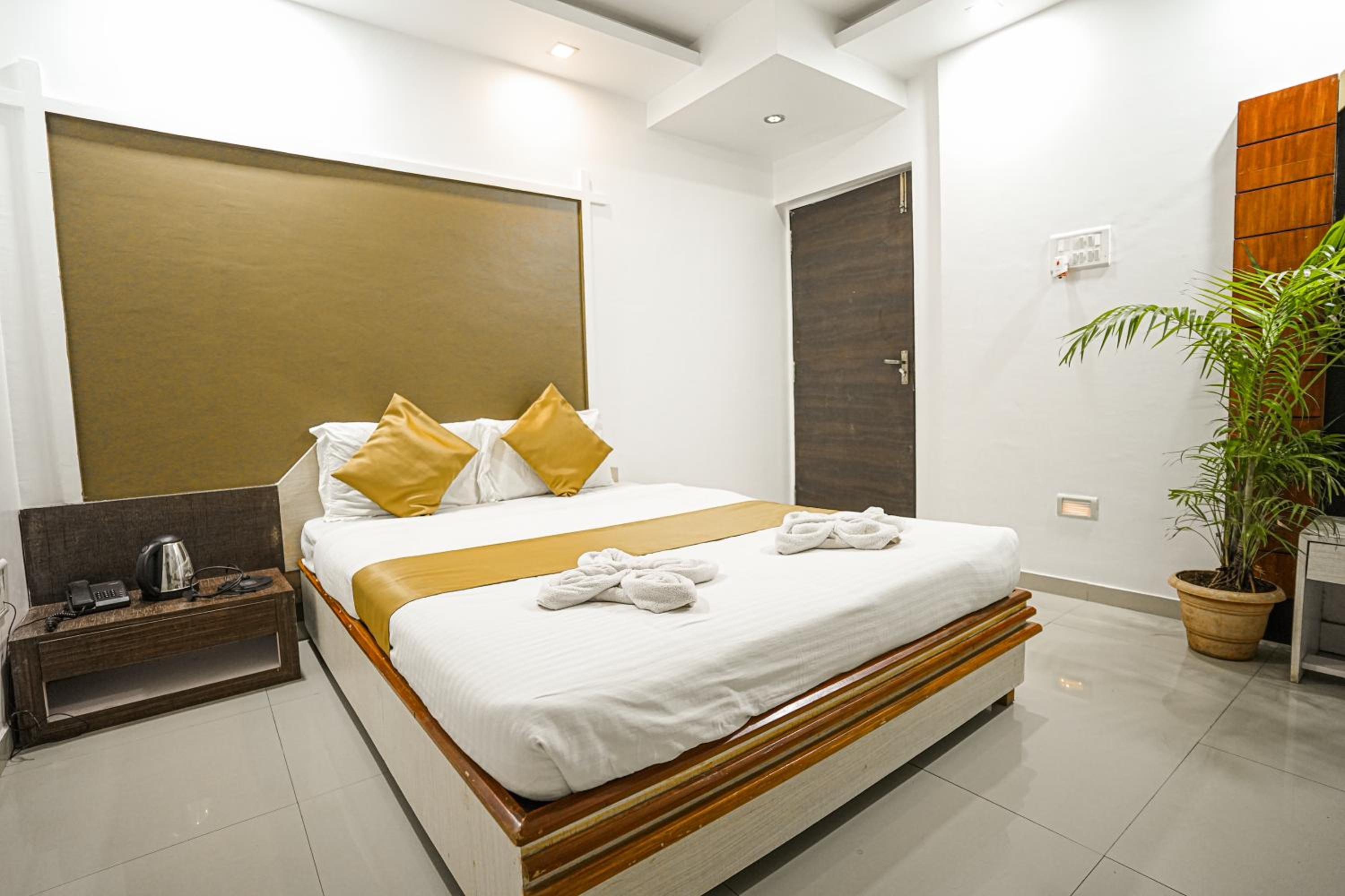 HOTEL ANAND