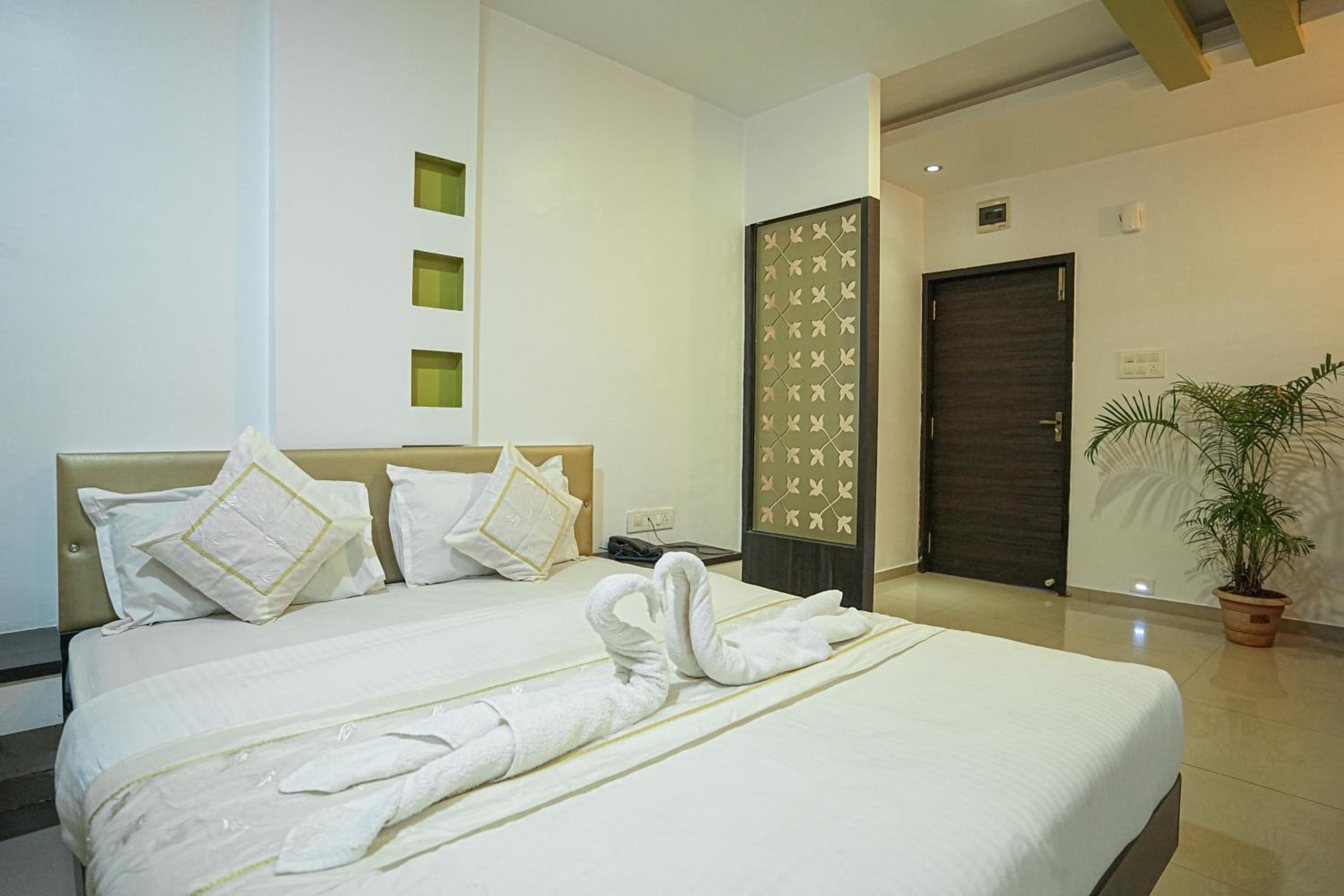 HOTEL ANAND