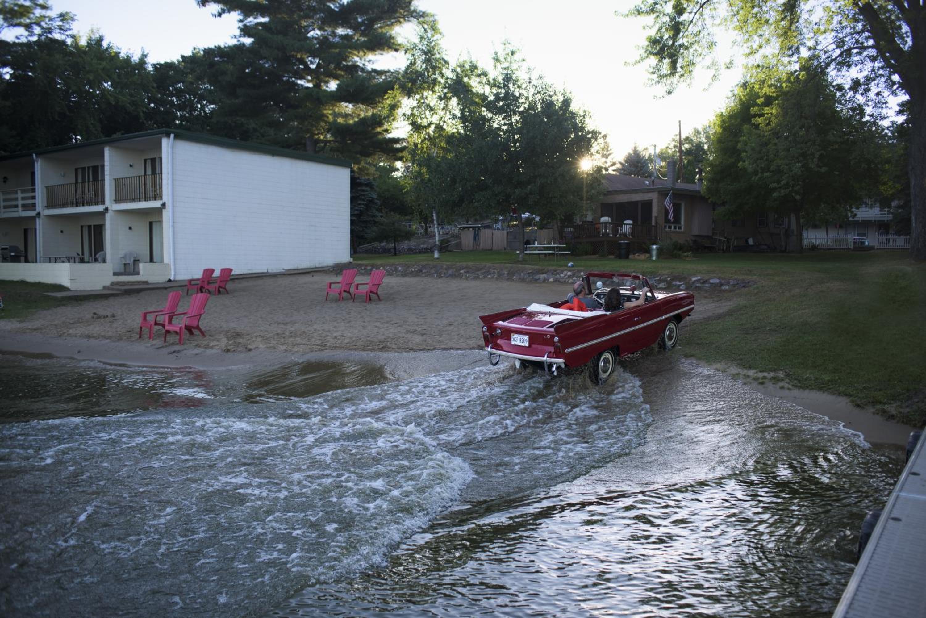 Delton Oaks Resort Motel
