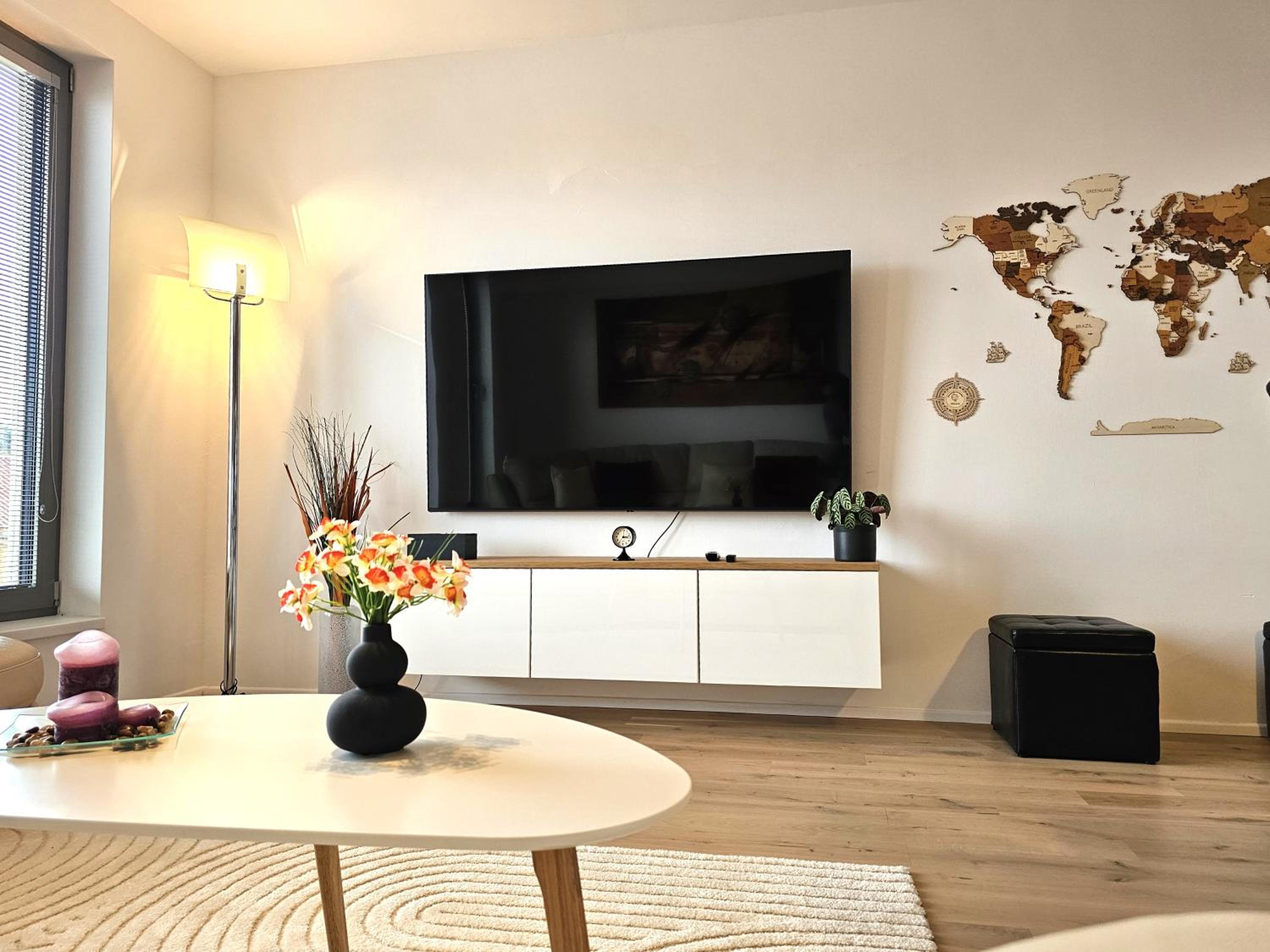 Luxurious Apartment Near the Center - Entire Unit