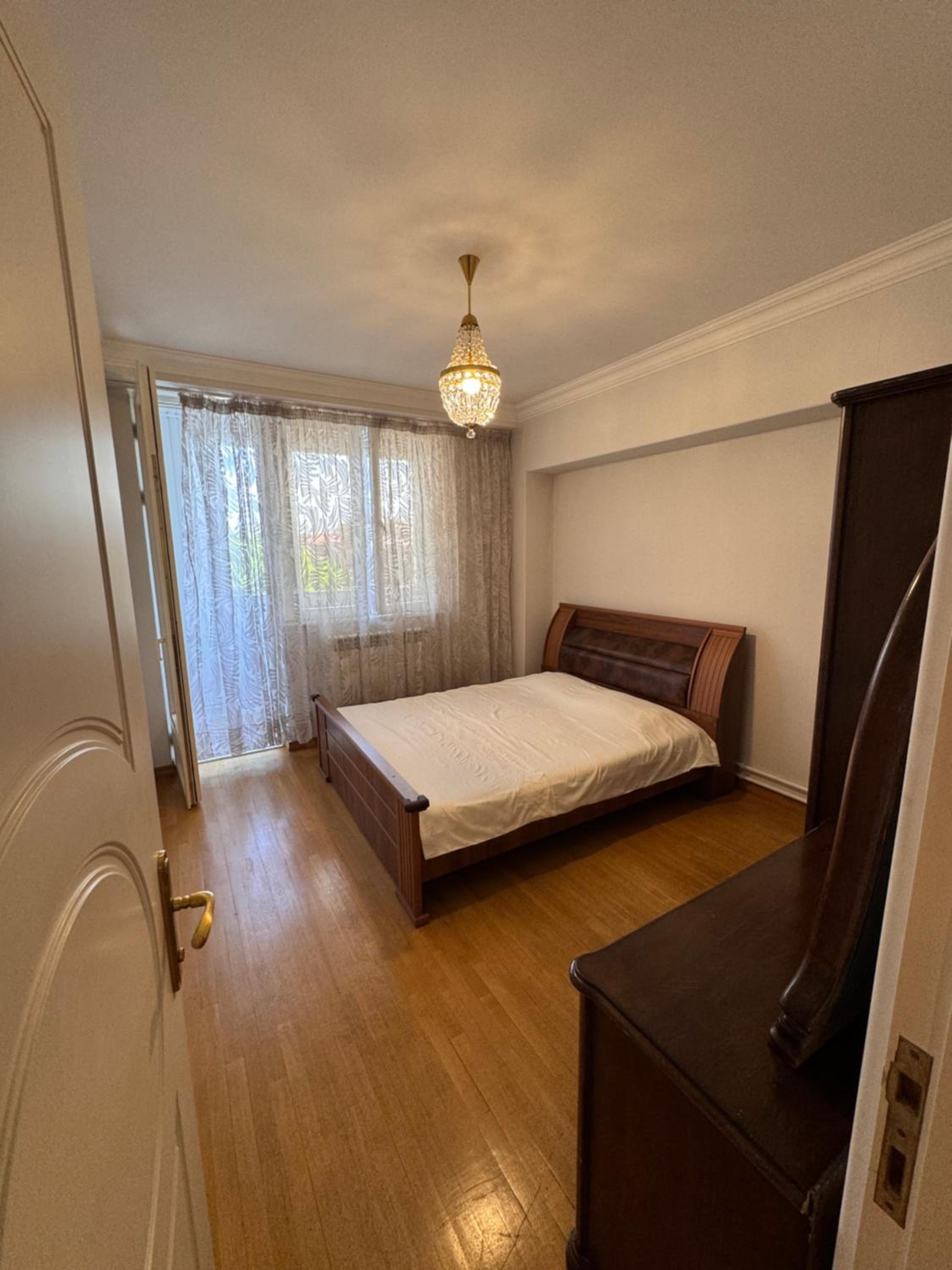 Paradise Center Apartment Gold Market