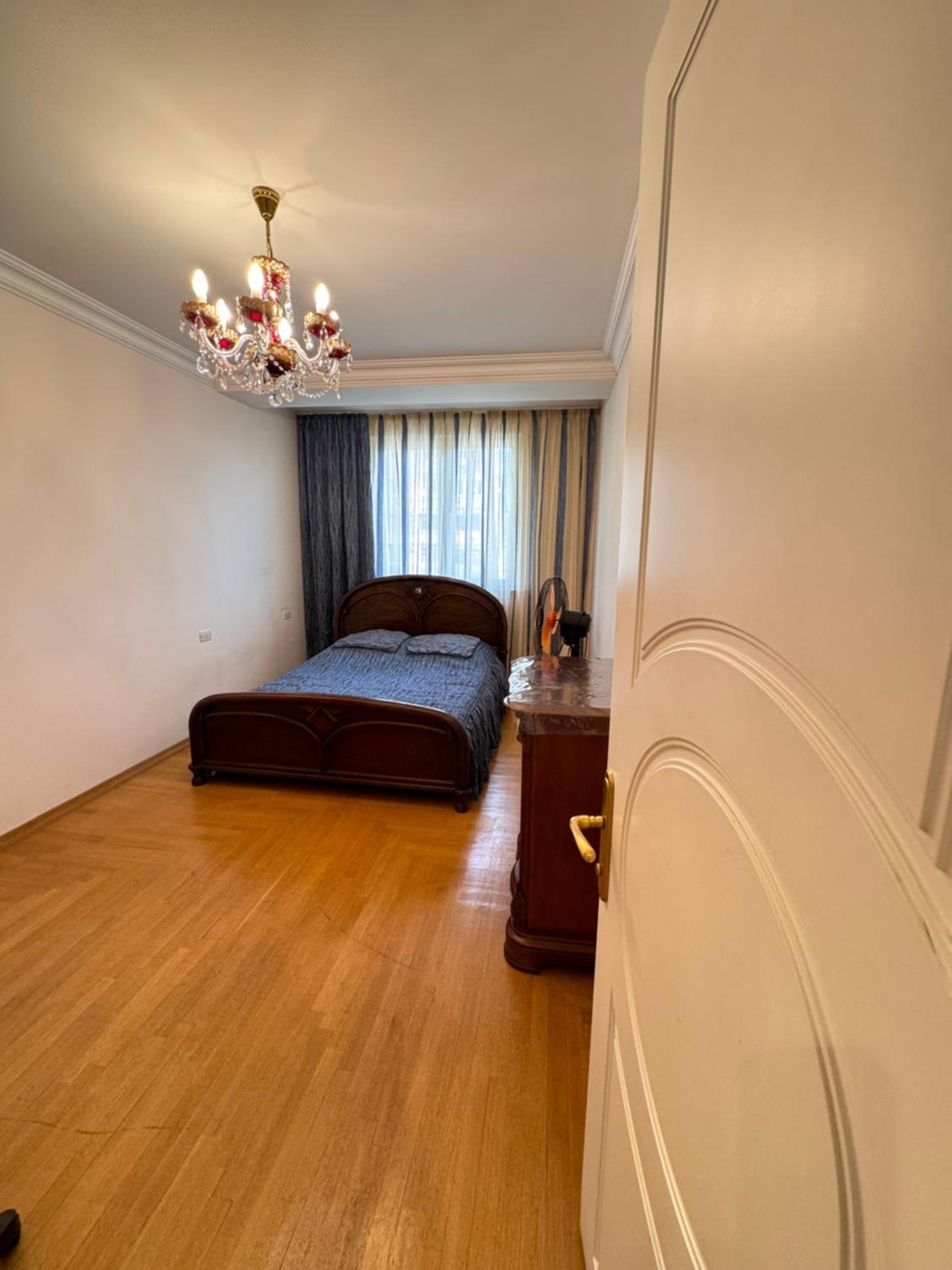 Paradise Center Apartment Gold Market
