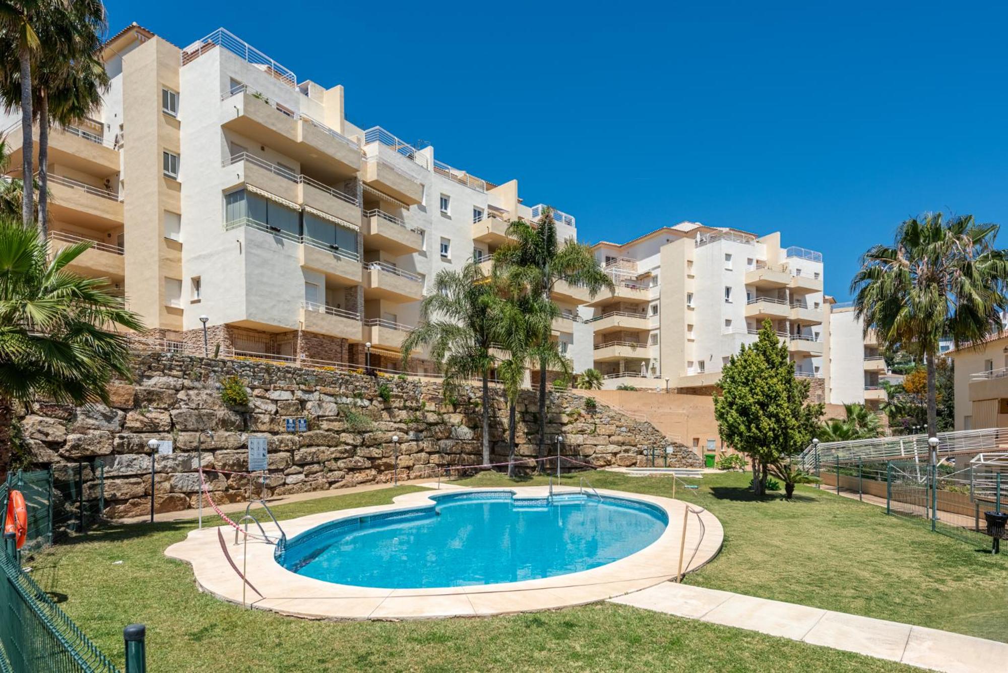 Beach and sea view in Riviera del Sol