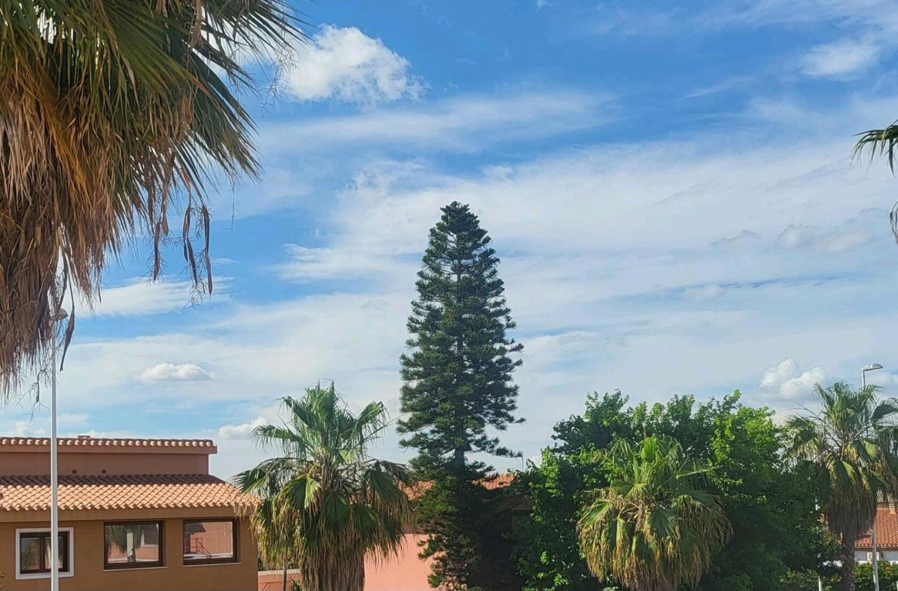 La Breeze view 4
