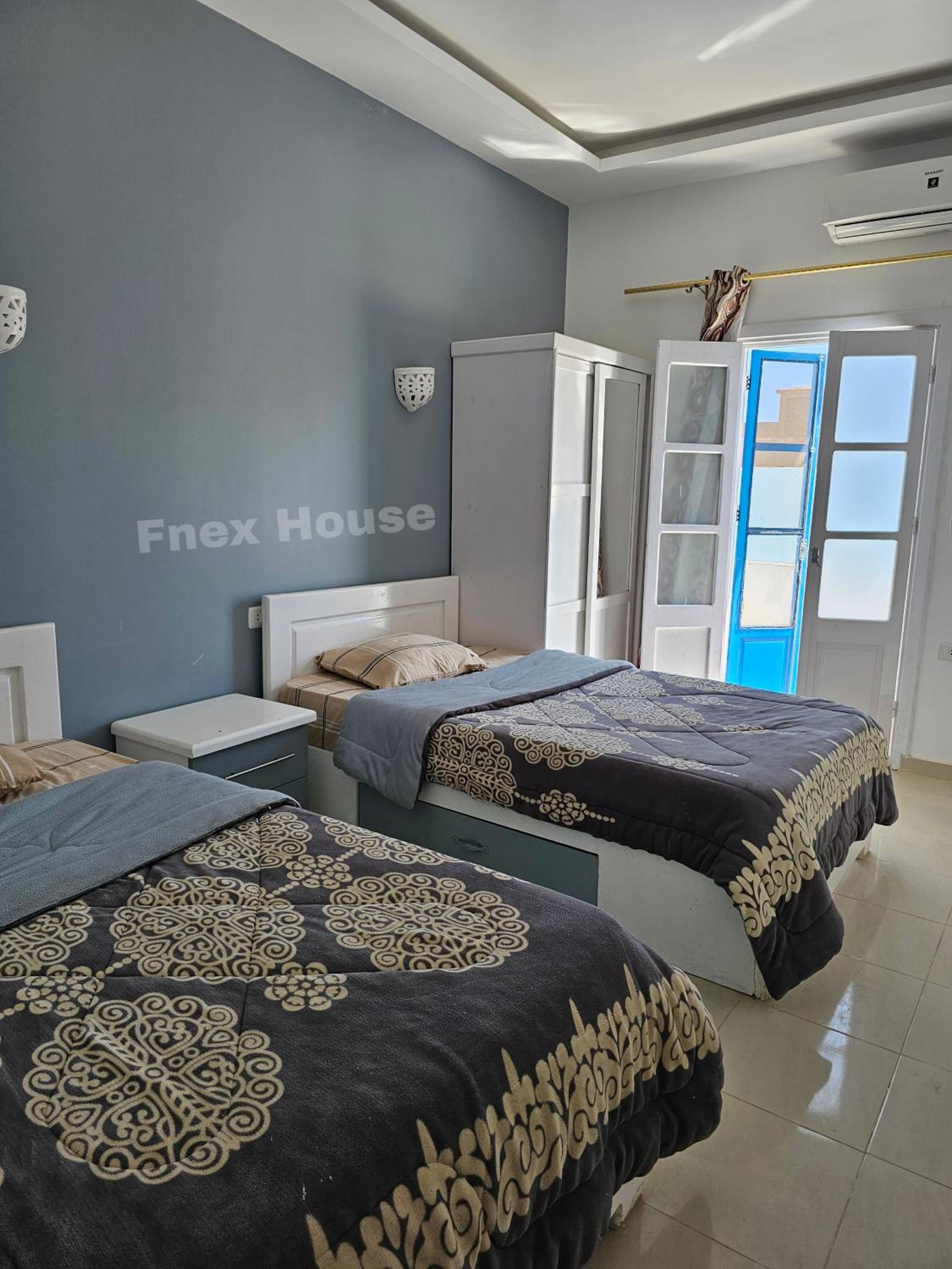 Fnex House