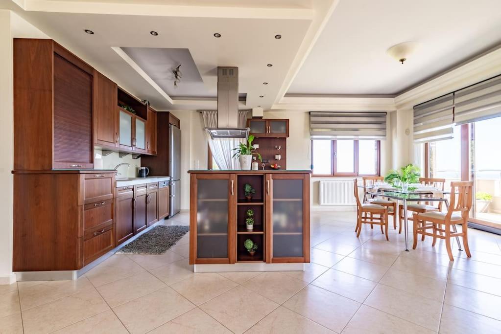 Photo 34