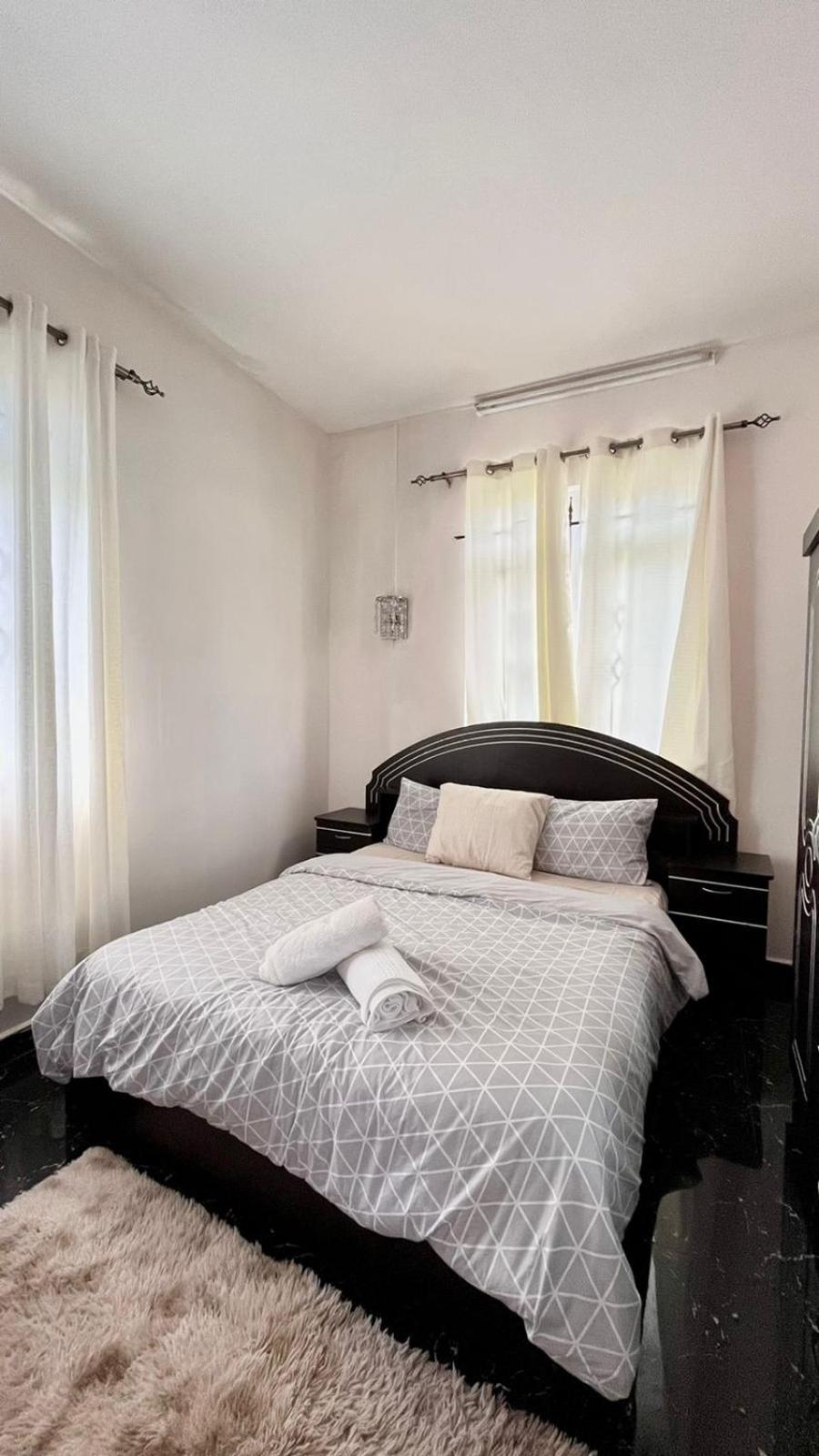 Cozy Apartment with Pool & 10 mins walk to Beach view 2