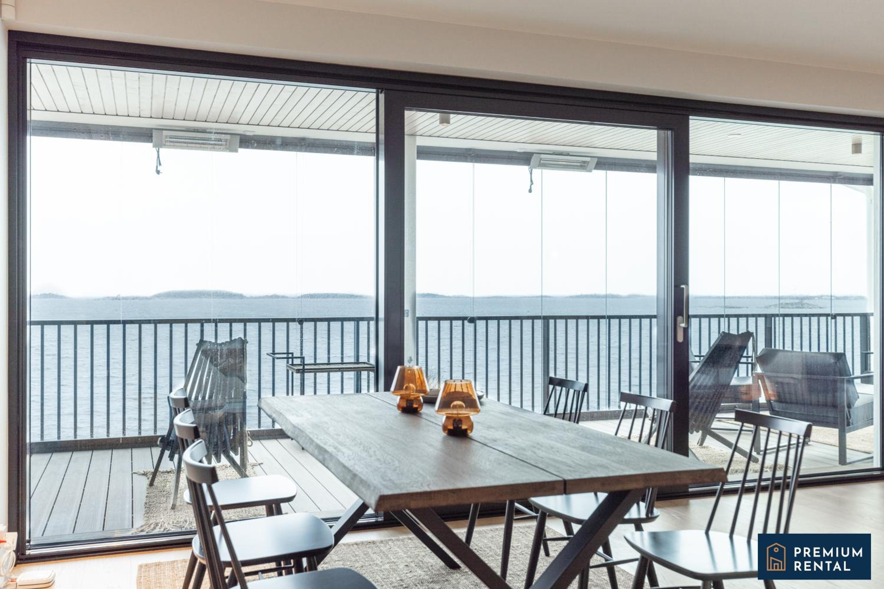 C44 Ultimate Luxury Waterfront Penthouse