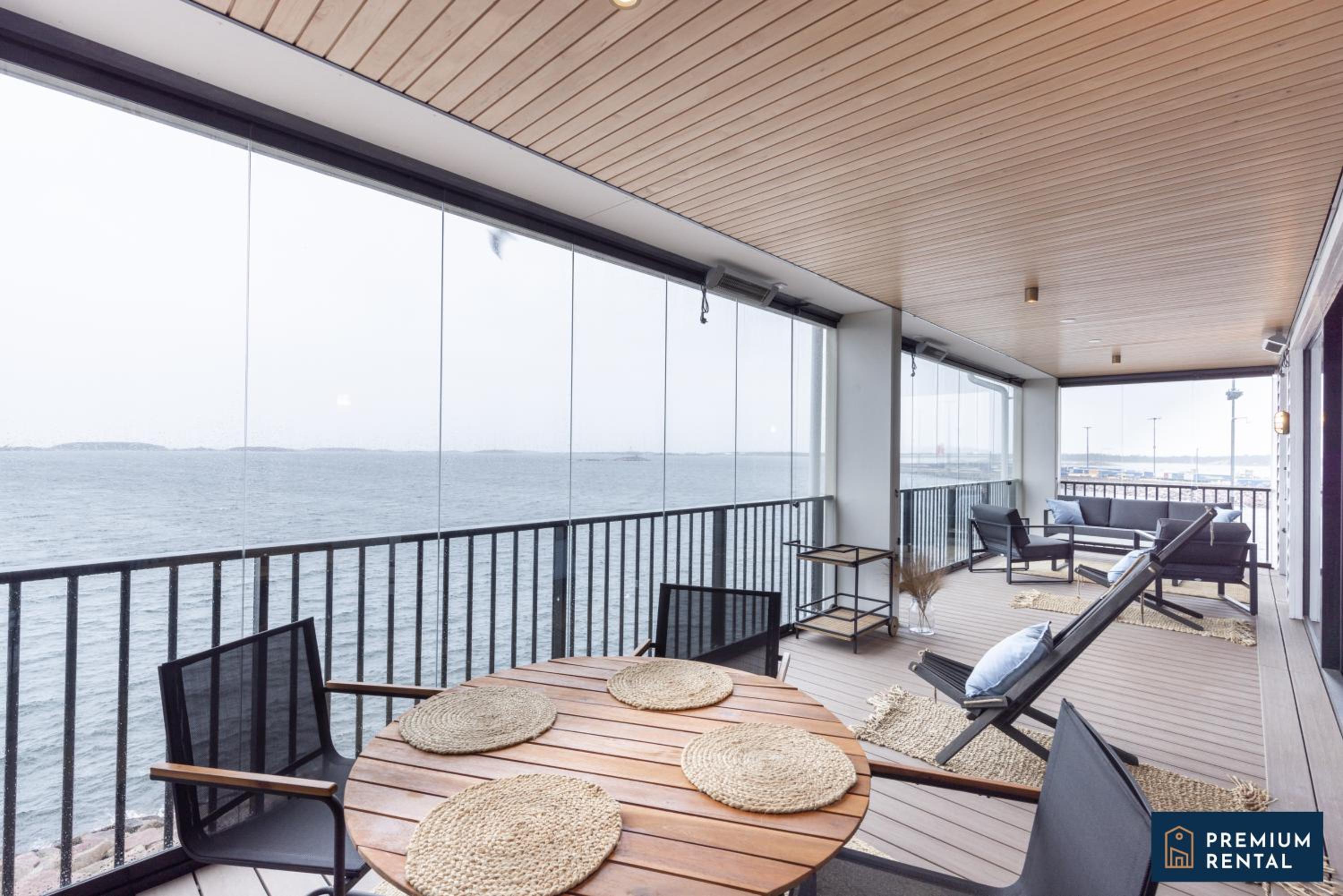 C44 Ultimate Luxury Waterfront Penthouse