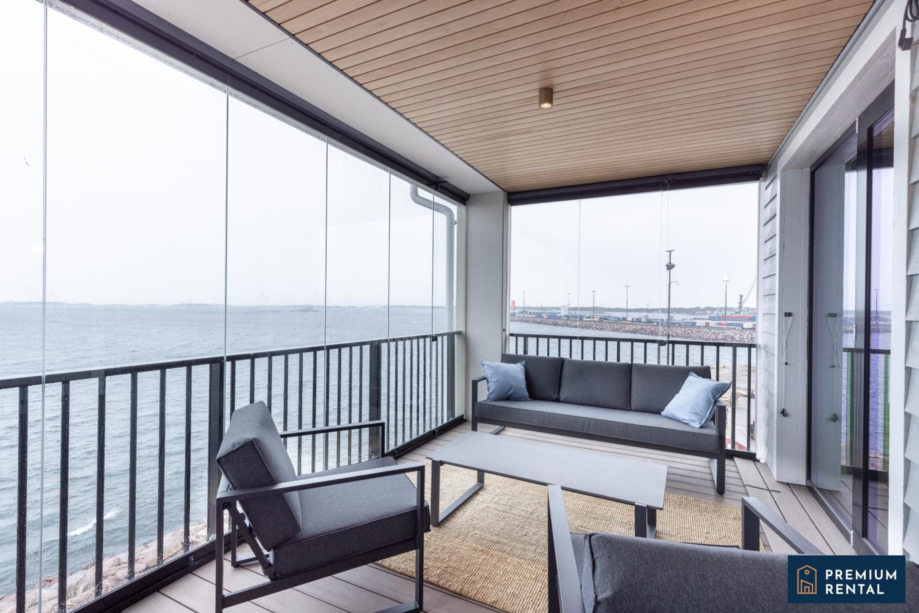 C44 Ultimate Luxury Waterfront Penthouse