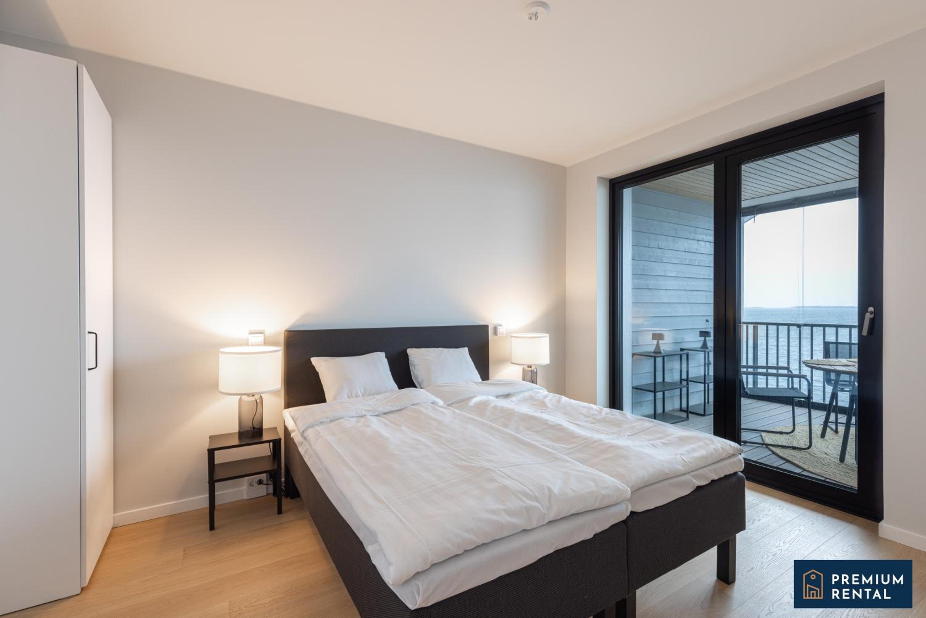 C44 Ultimate Luxury Waterfront Penthouse