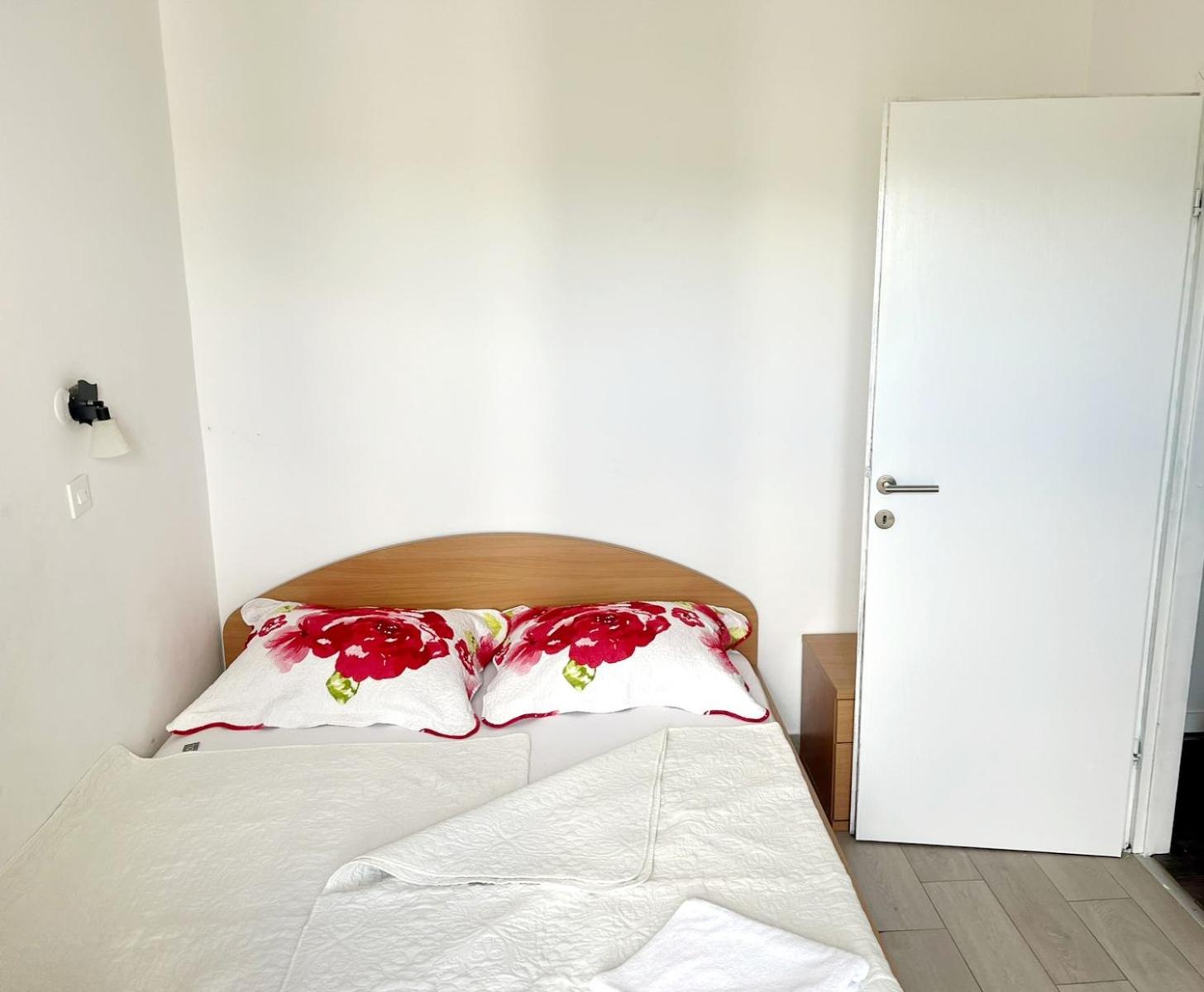 Apartment Gajac C72 view 5