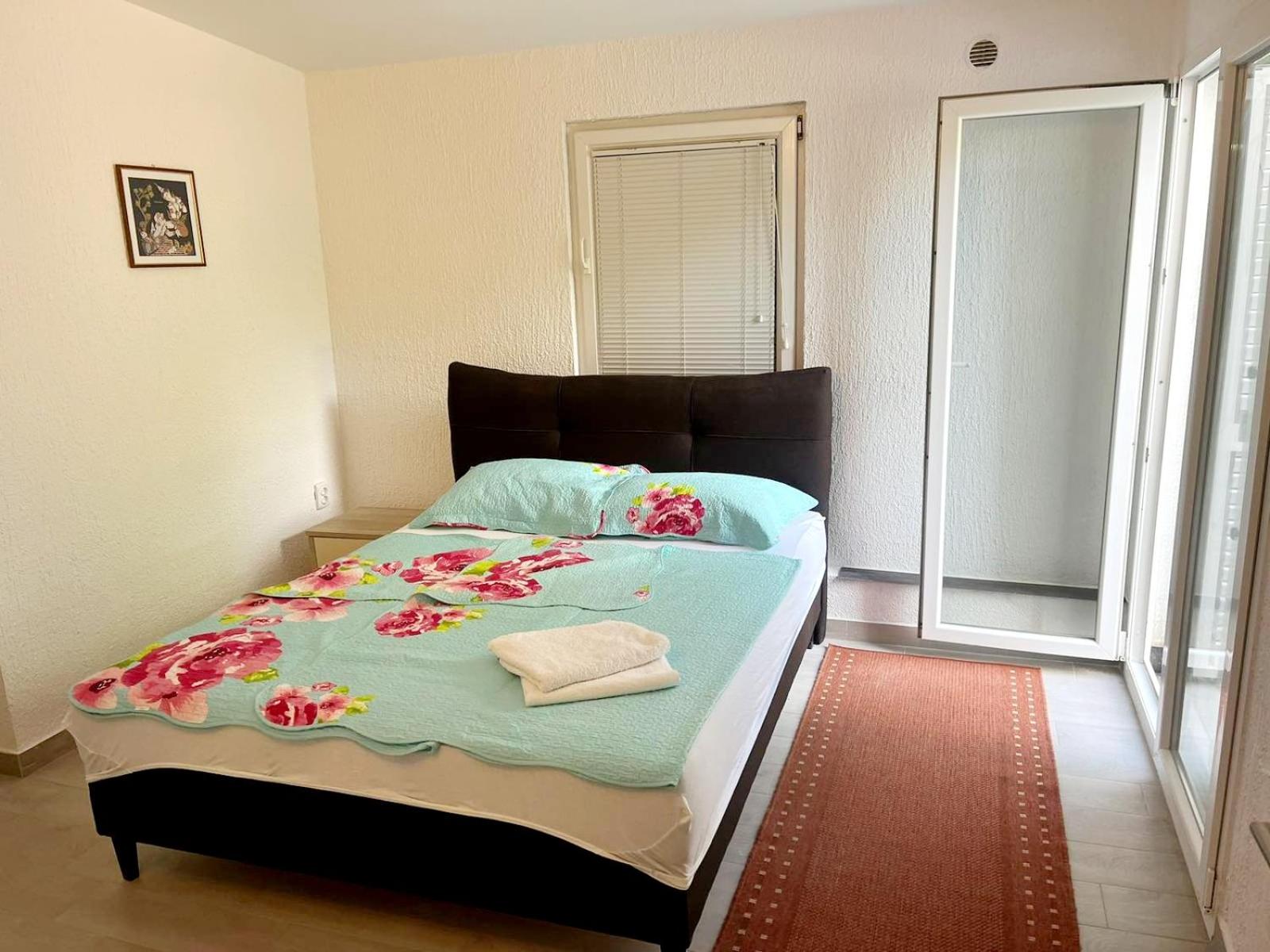 Apartment Gajac C72 view 2