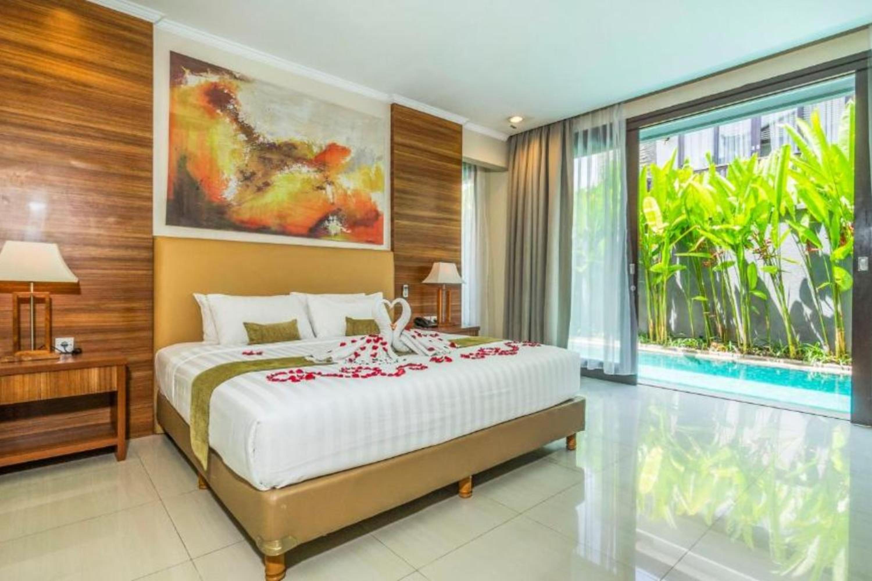White 2 BR Private Pool Villa