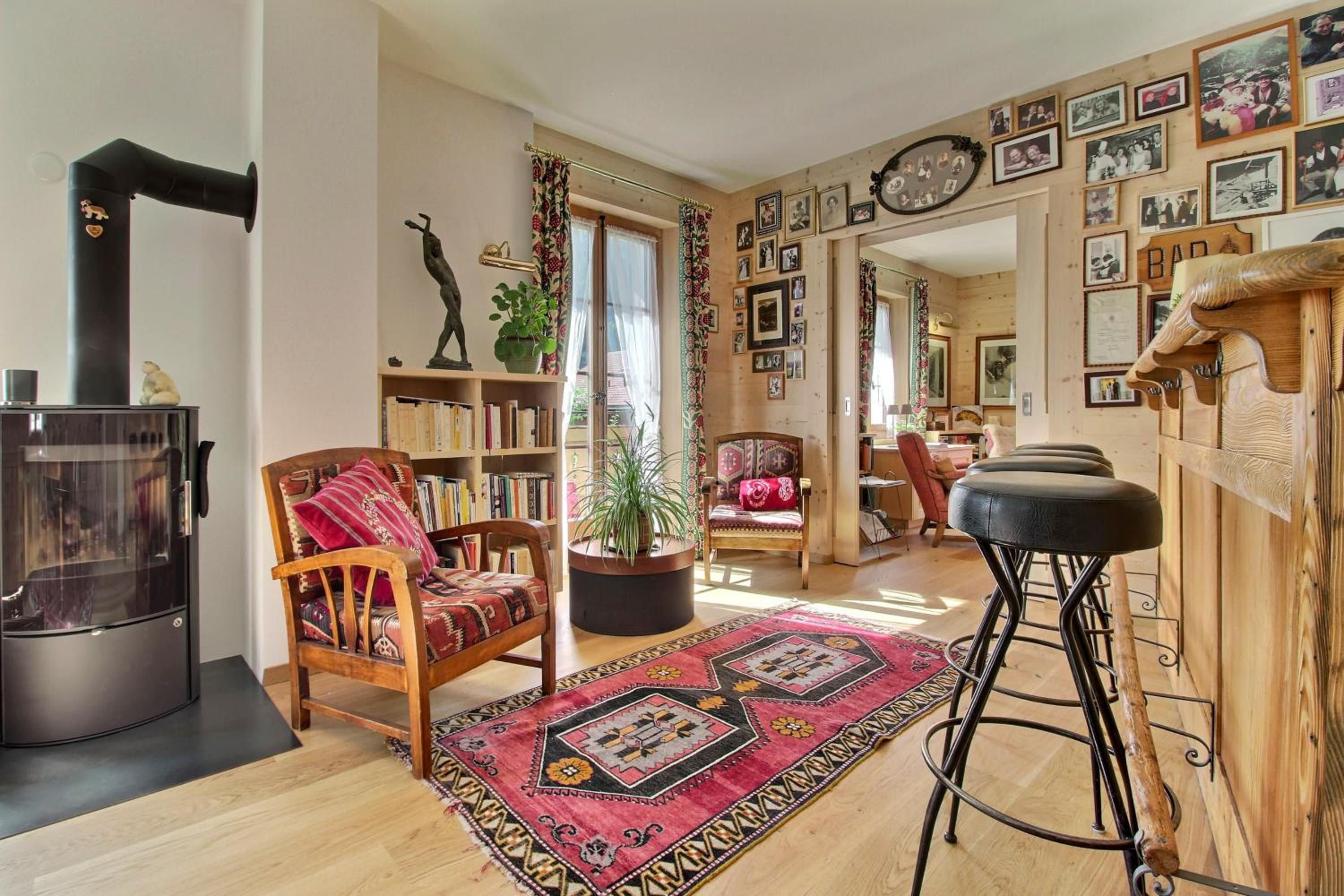 Four story family Chalet Eden