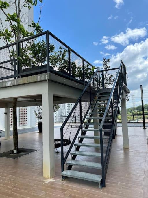 The Urban Right at Horizon Suites KLIA