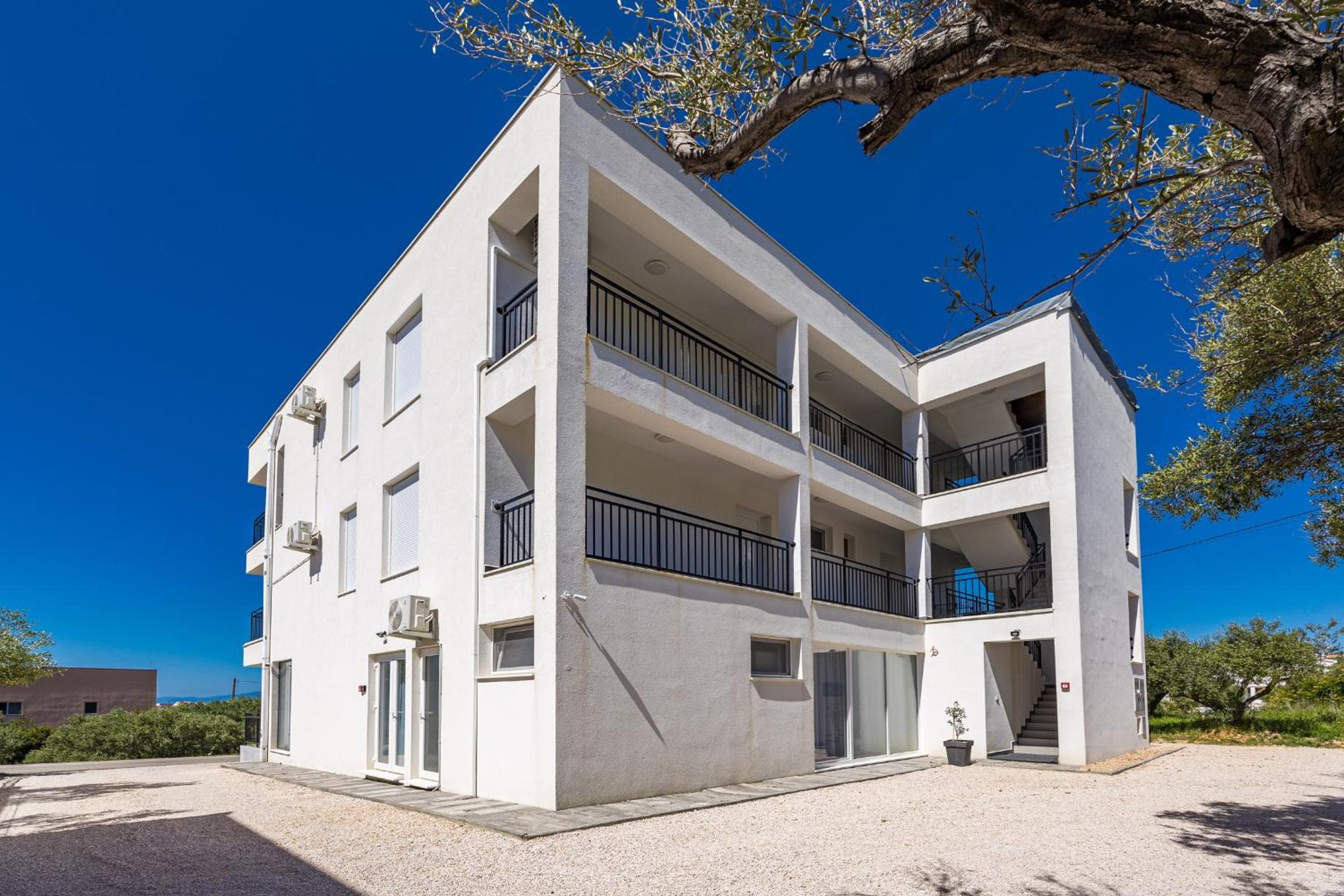 Apartments Max