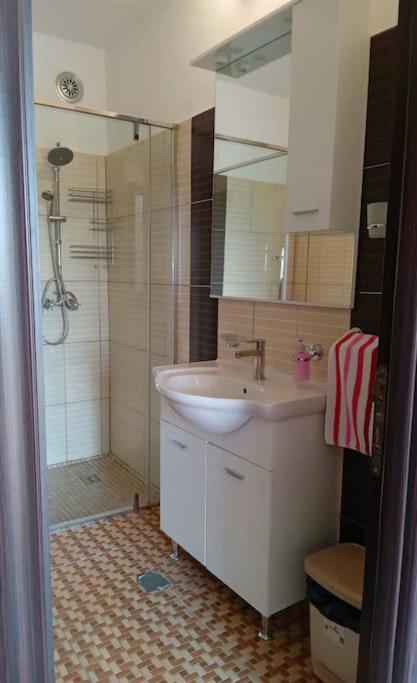 Comfy one bedroom apartment with parking lot Kotor view 4