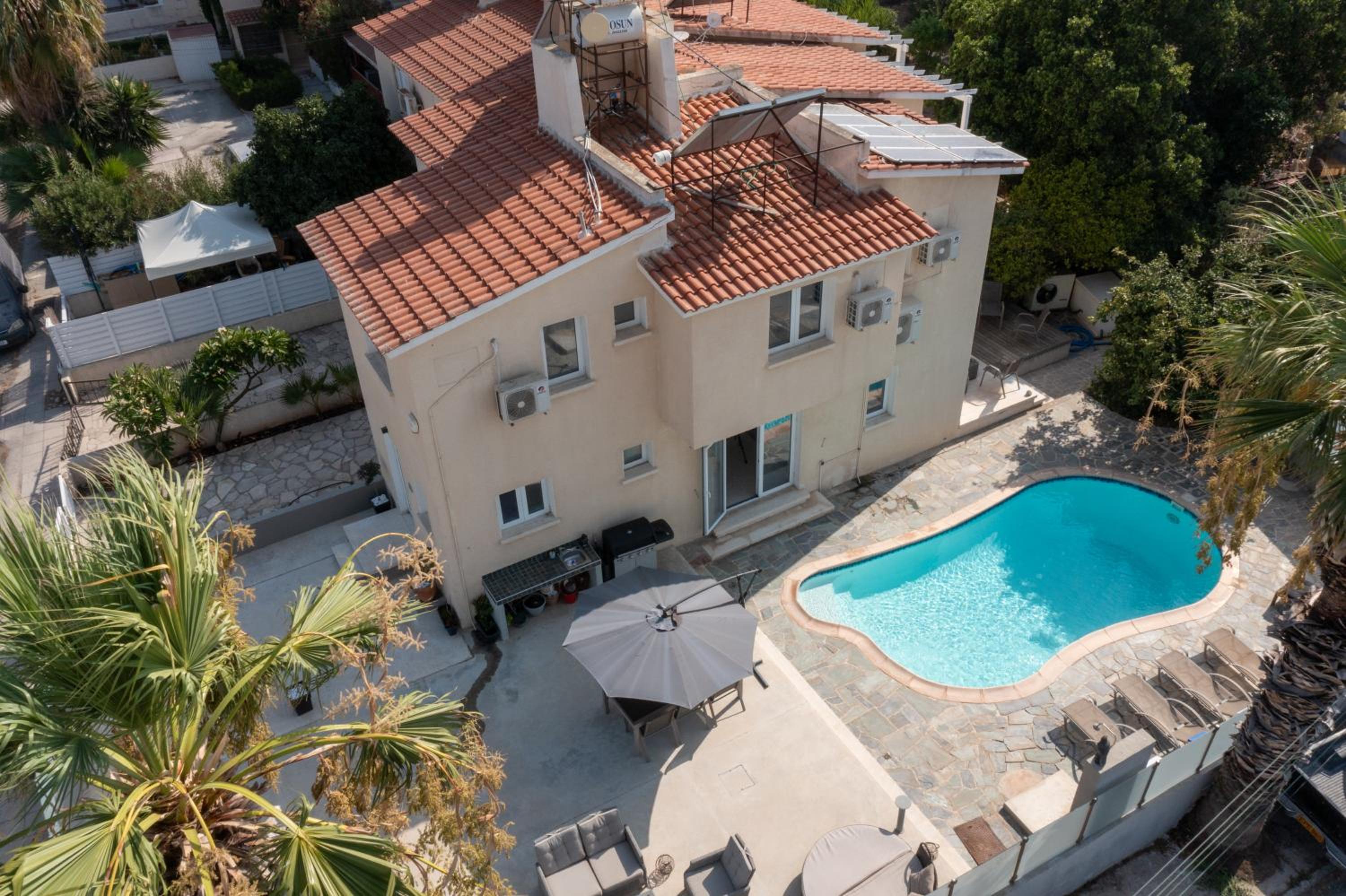 LightHouse Pool Villa