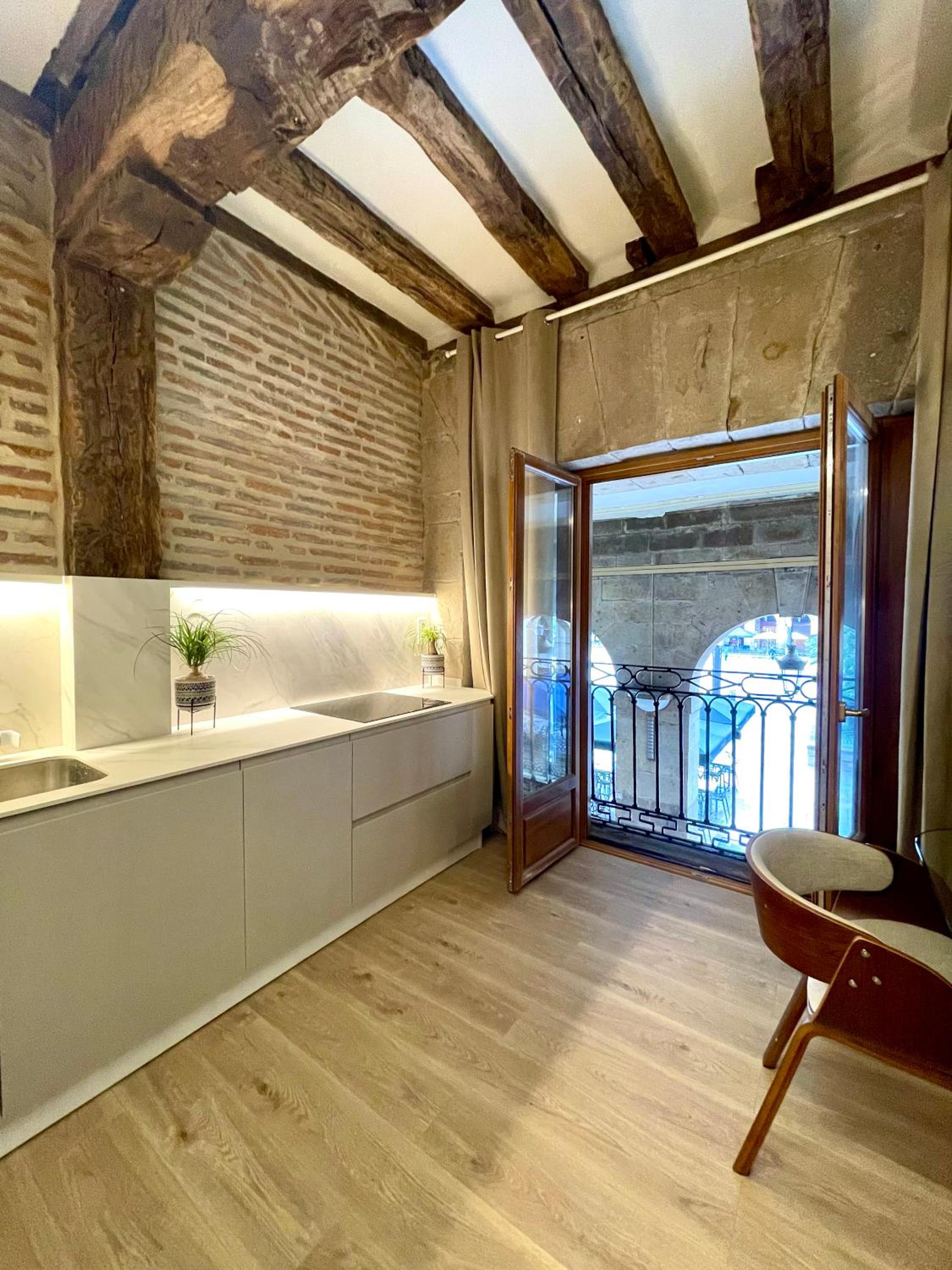 Lauramer Plaza Nueva