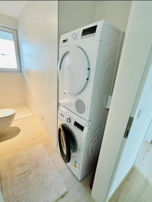 Brand New Luxury Studio in Belair with balcony view 5