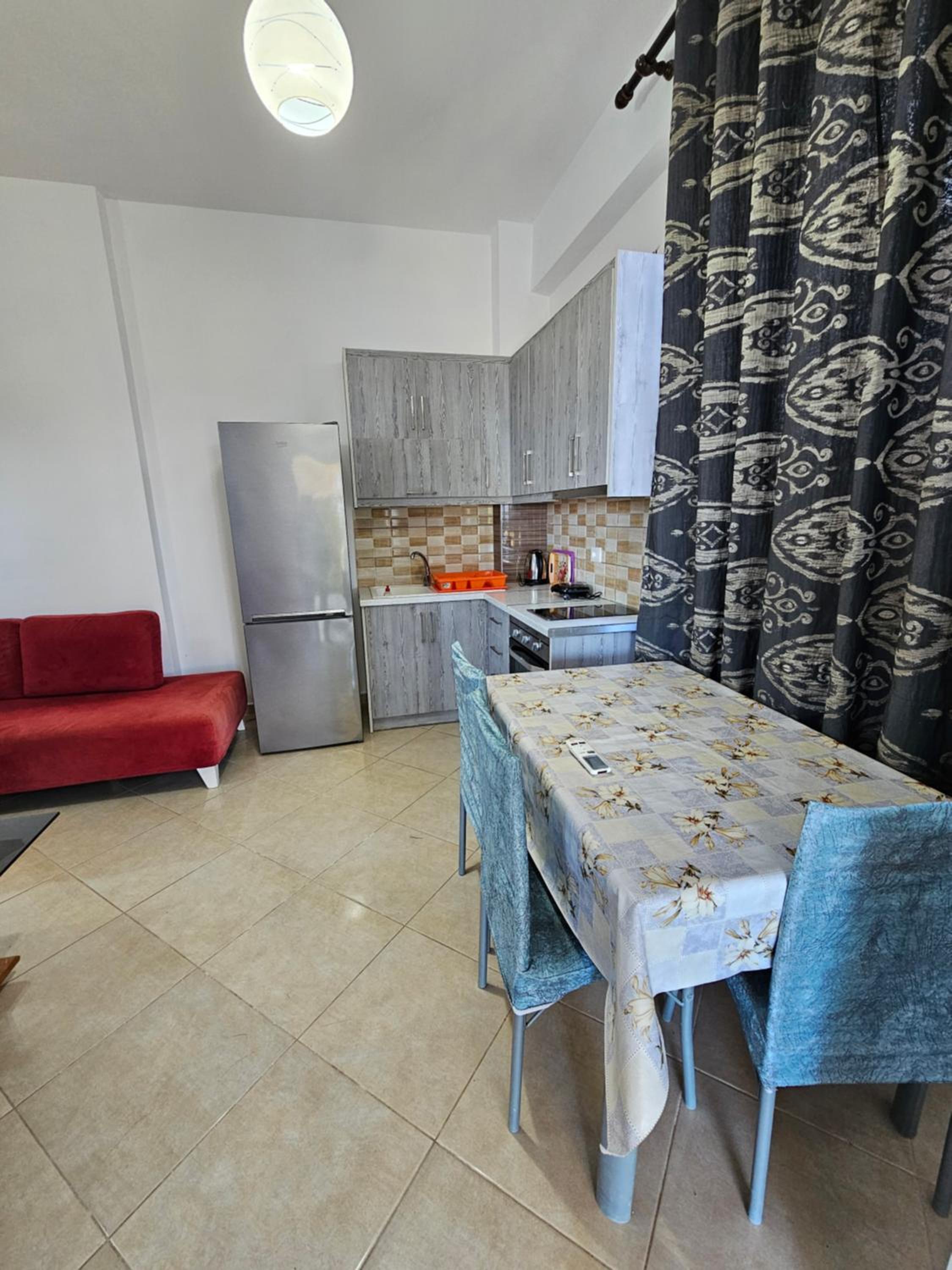 Ledion Apartments