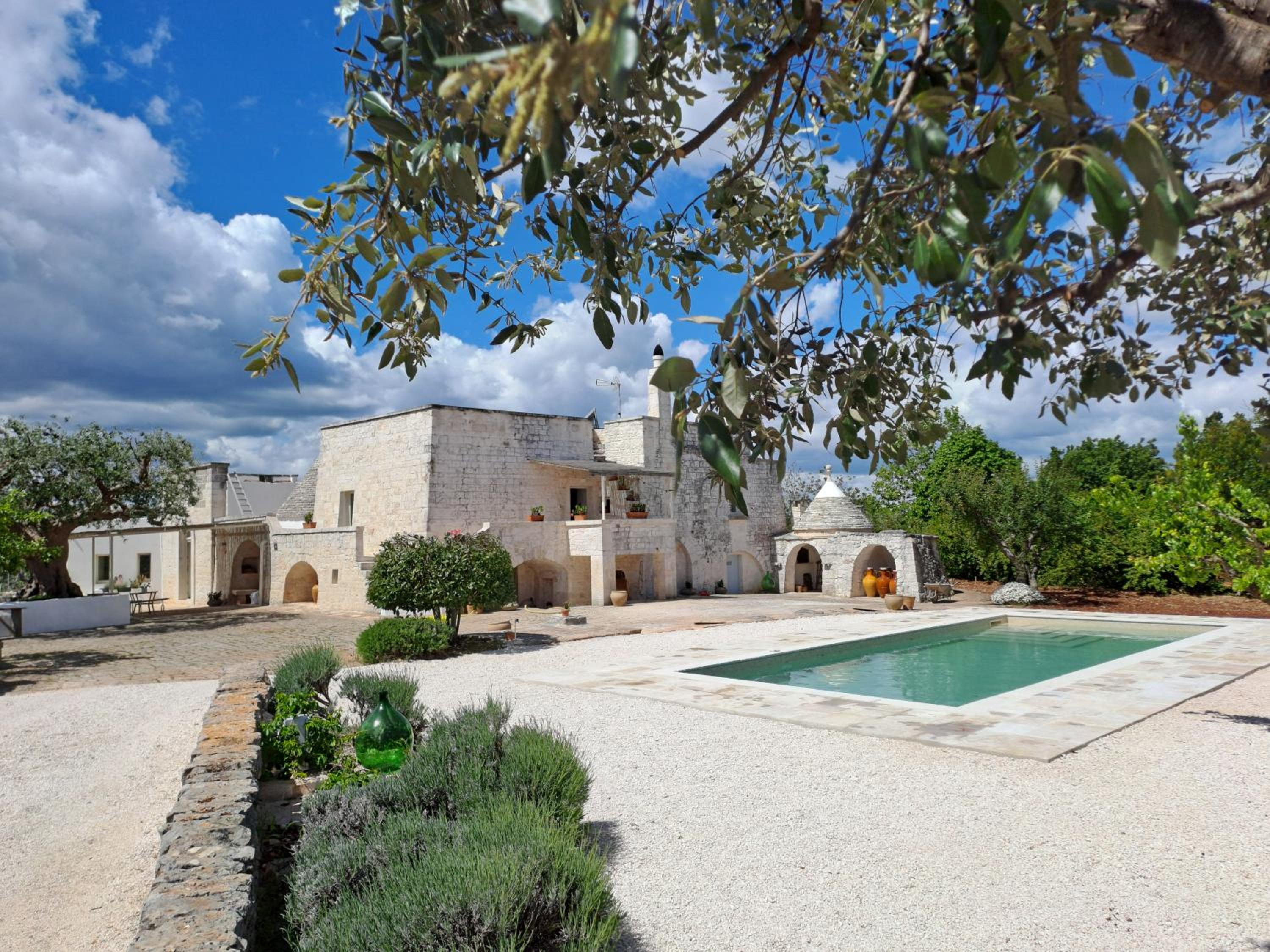 Hotel Pietra Pesara - Image 1