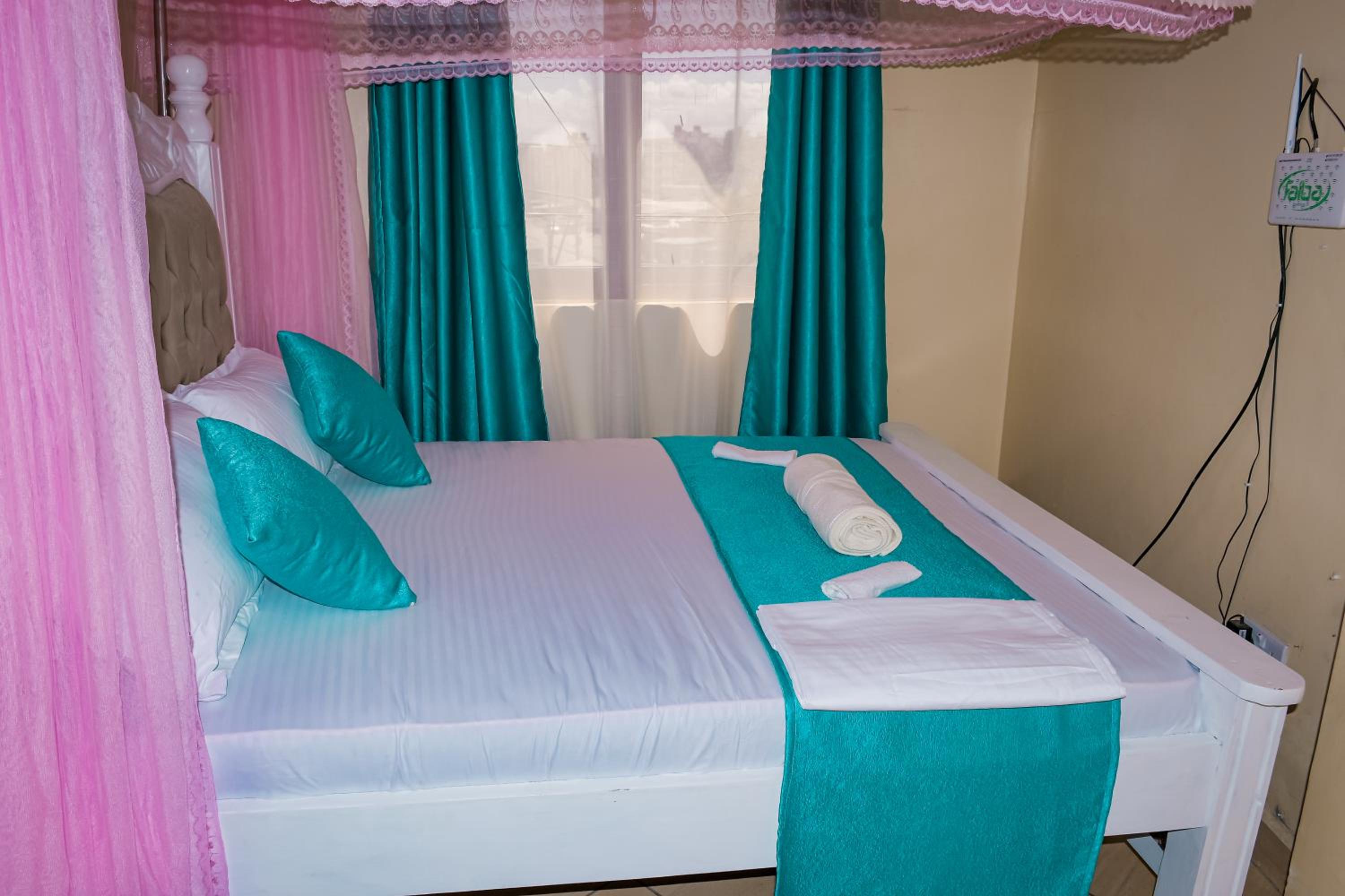 Dasha Studio apartment Bamburi D4 view 5
