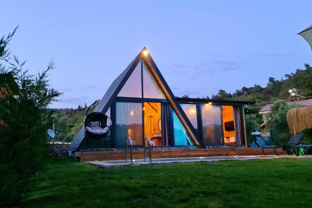 Villa Zeytin Havuzlu jakuzili