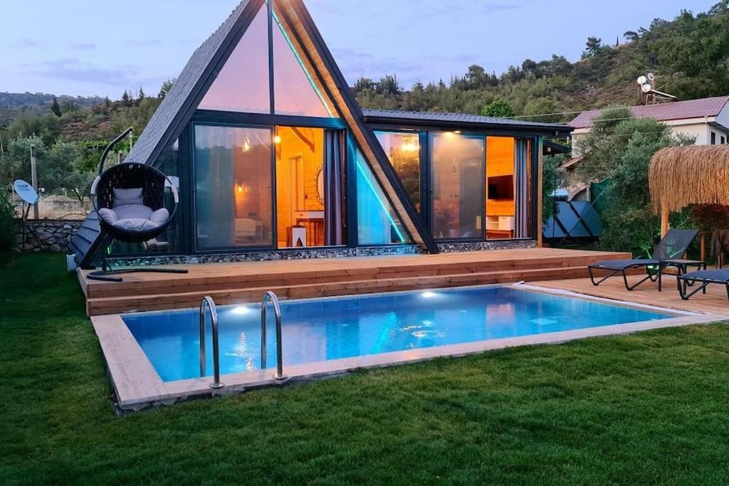 Villa Zeytin Havuzlu jakuzili