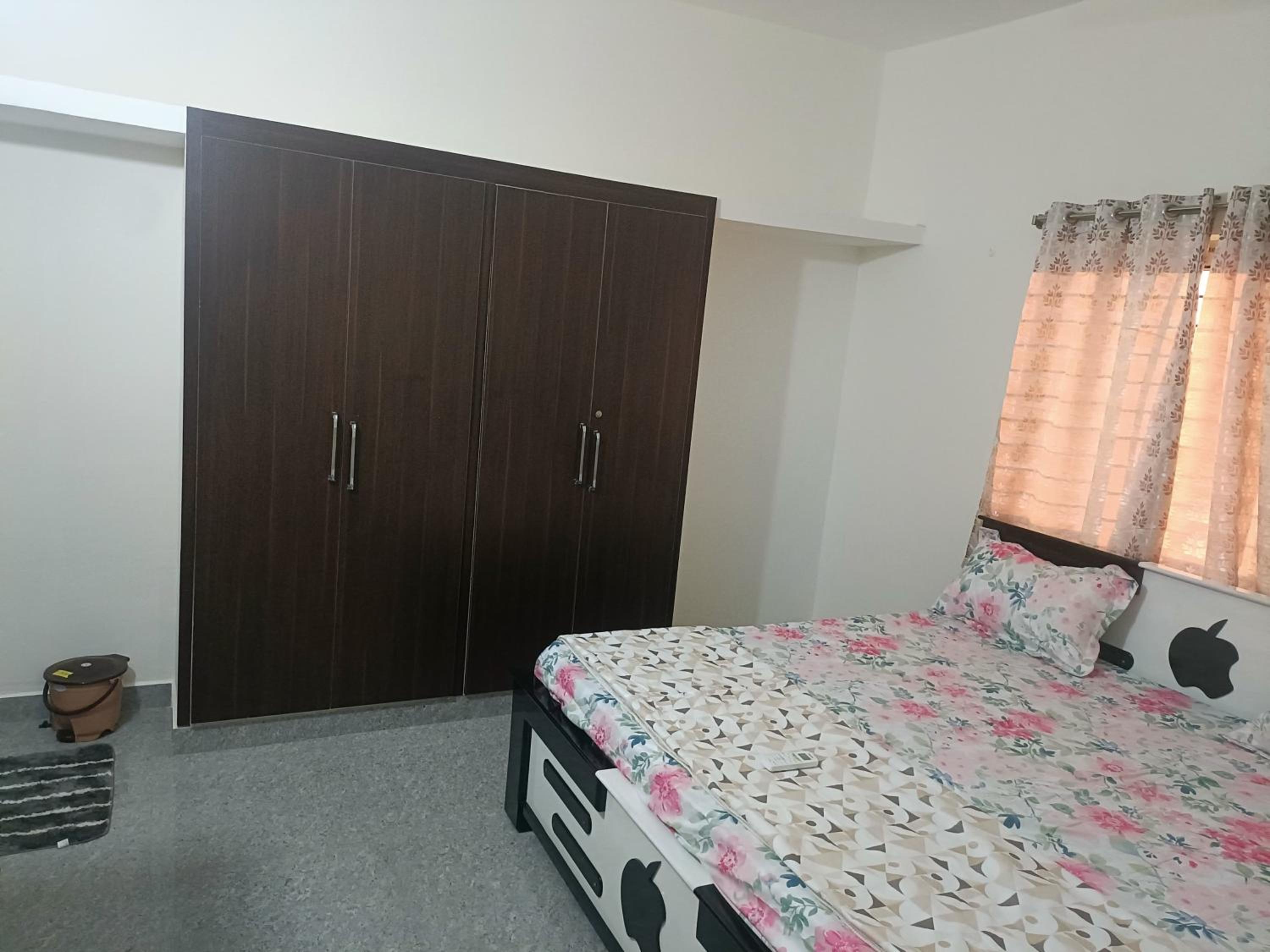 SREENIVASA HOME STAY