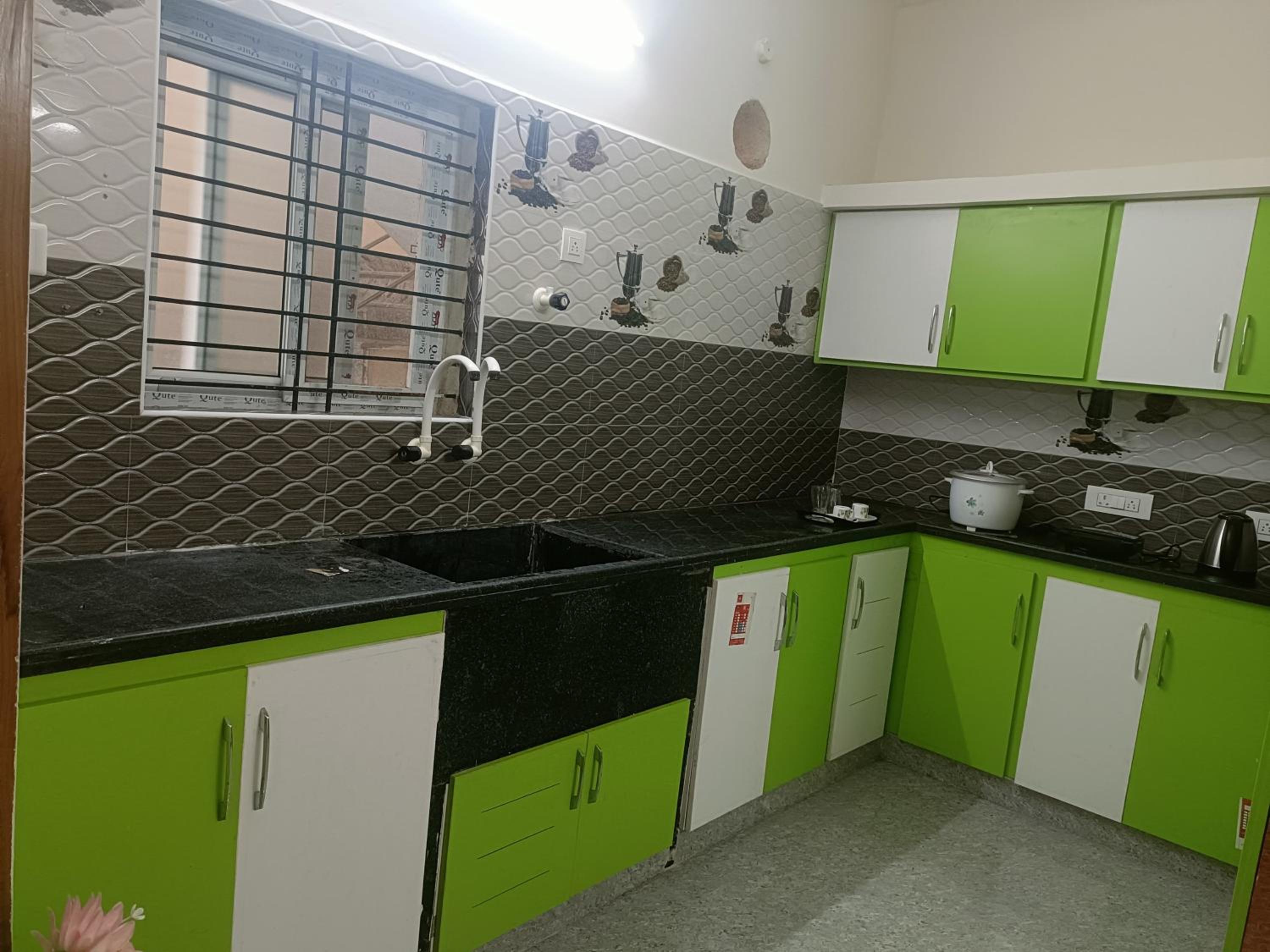 SREENIVASA HOME STAY