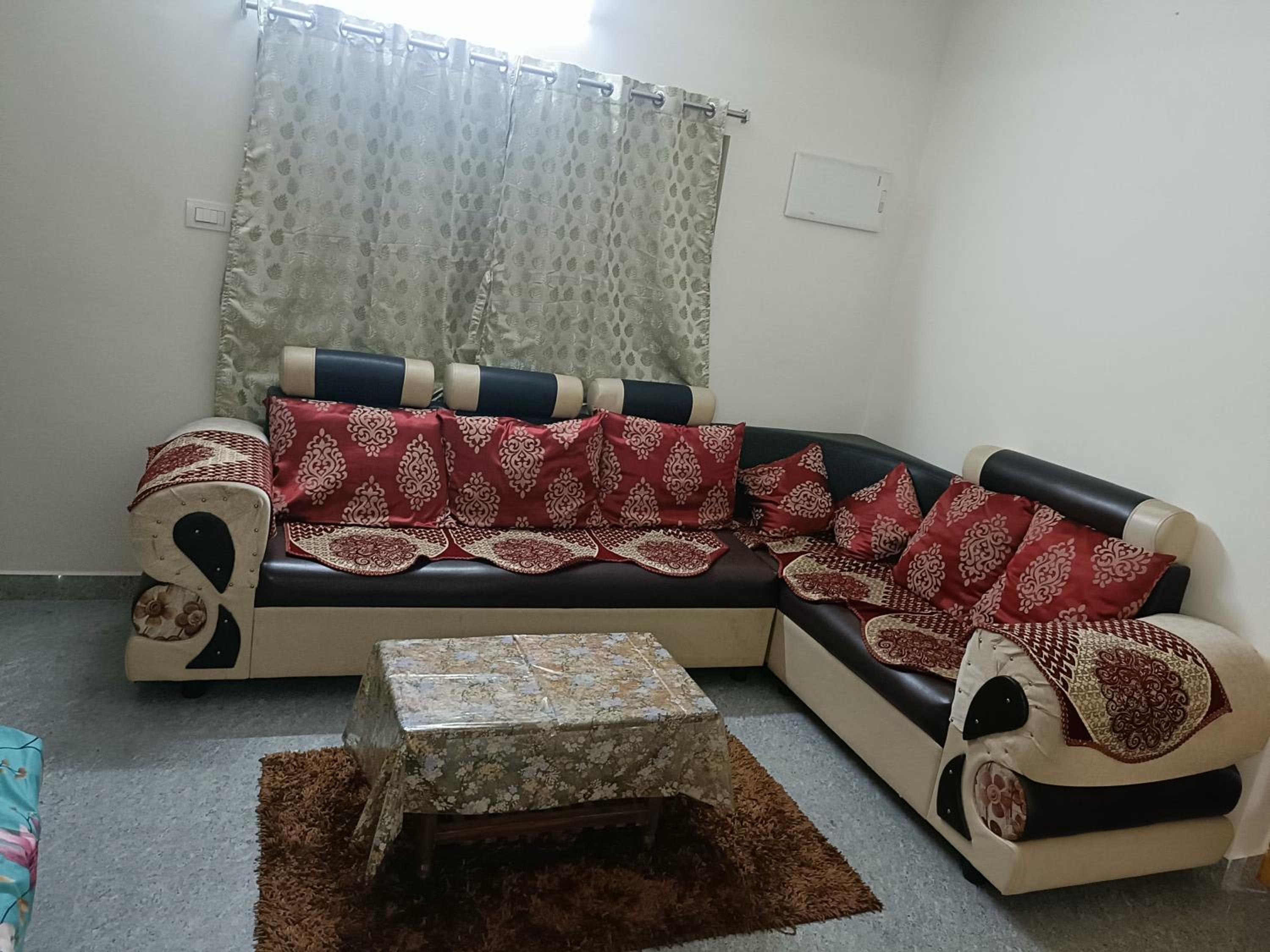 SREENIVASA HOME STAY