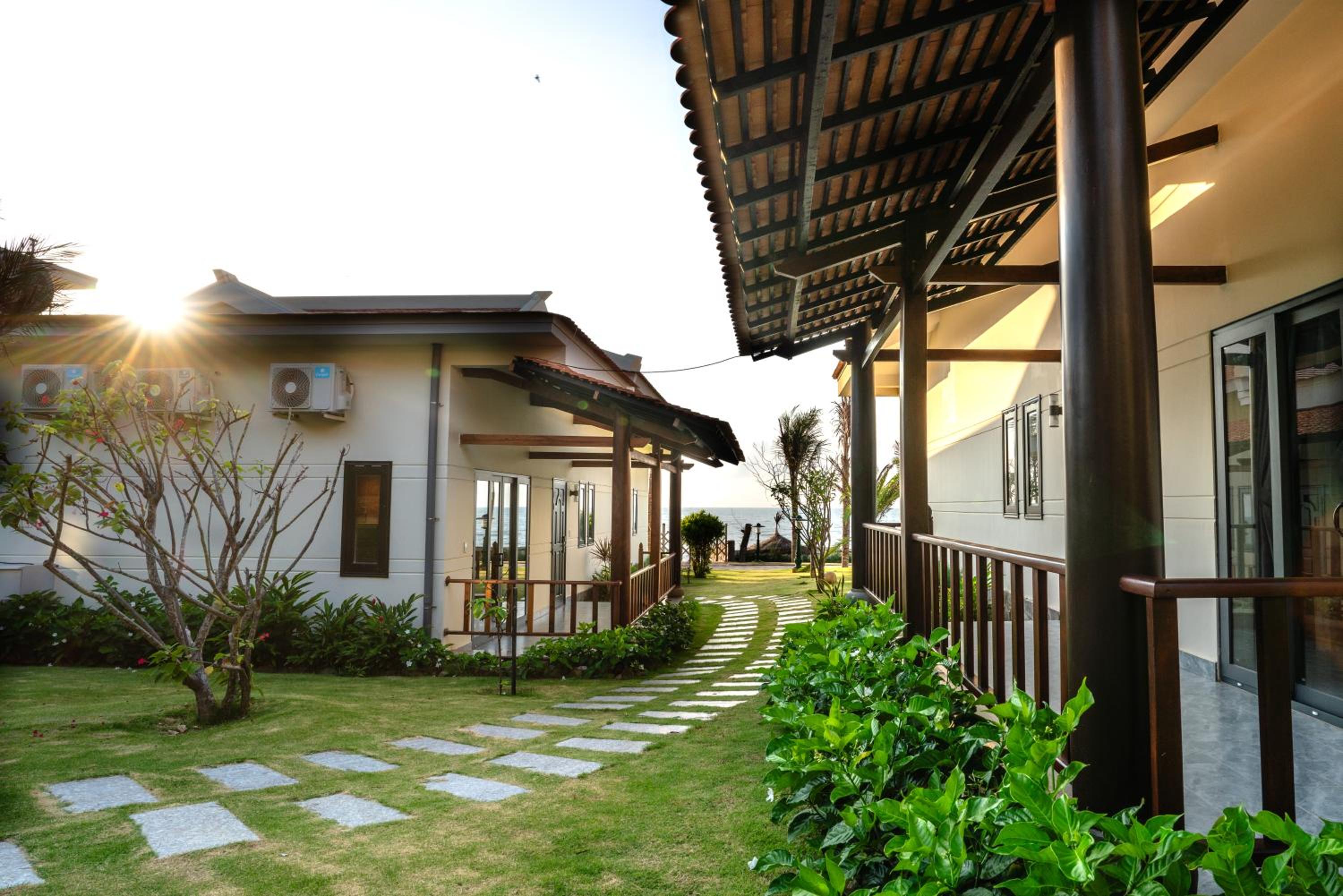 Blooming Lotus Resort