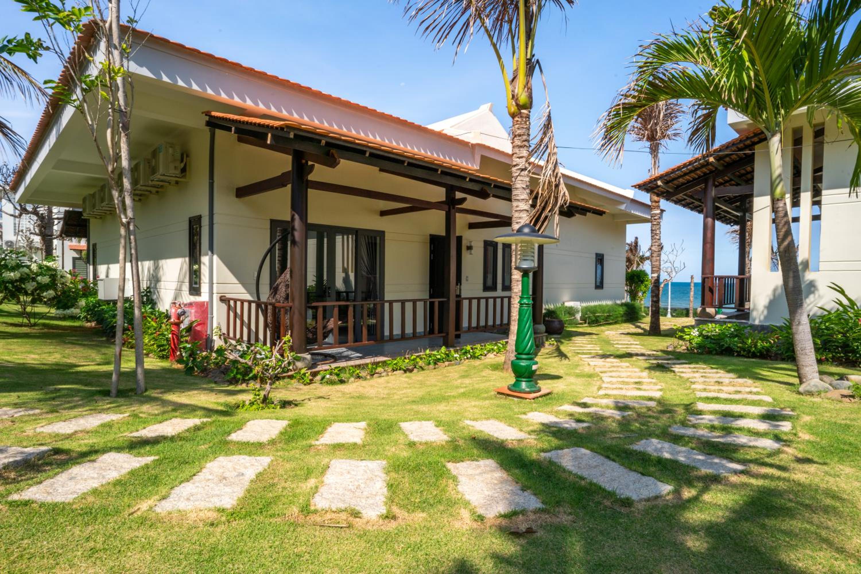 Blooming Lotus Resort