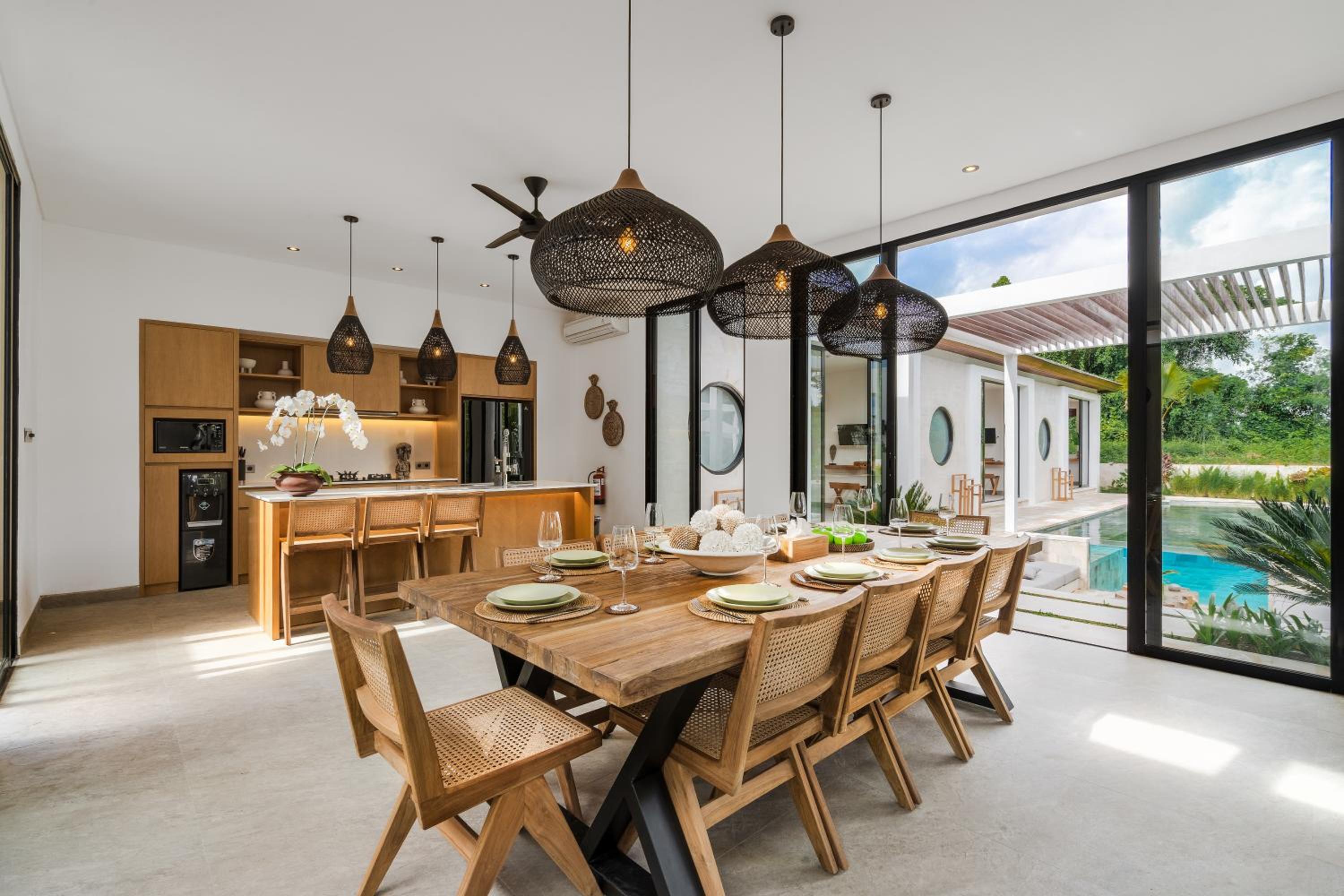 dining