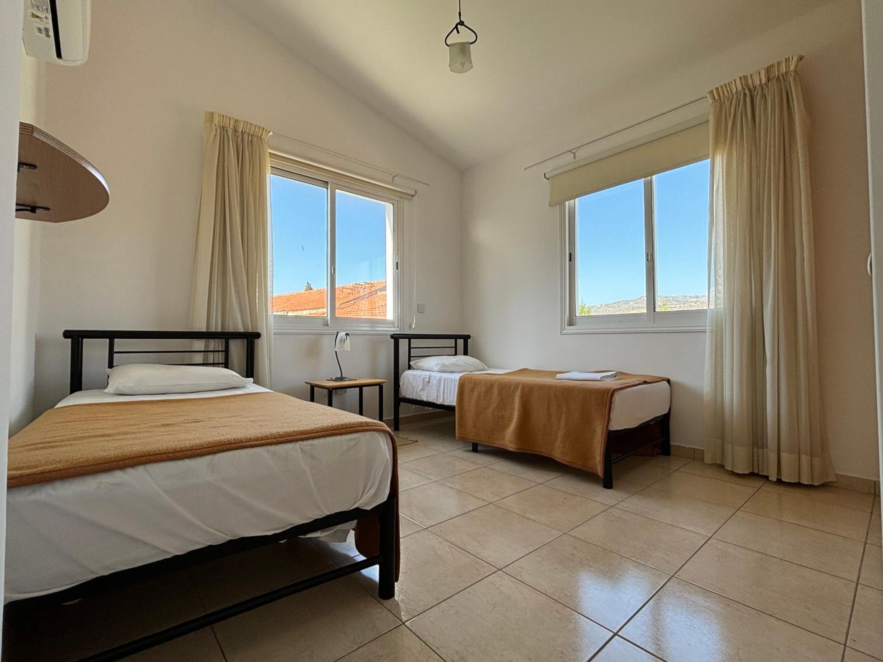 Coral Bay Sunbeam Villa - No Car Needed!