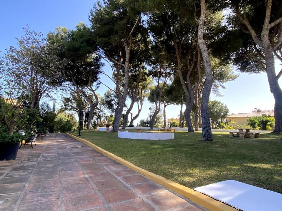 Duquesa, vistas panorámicas al mar