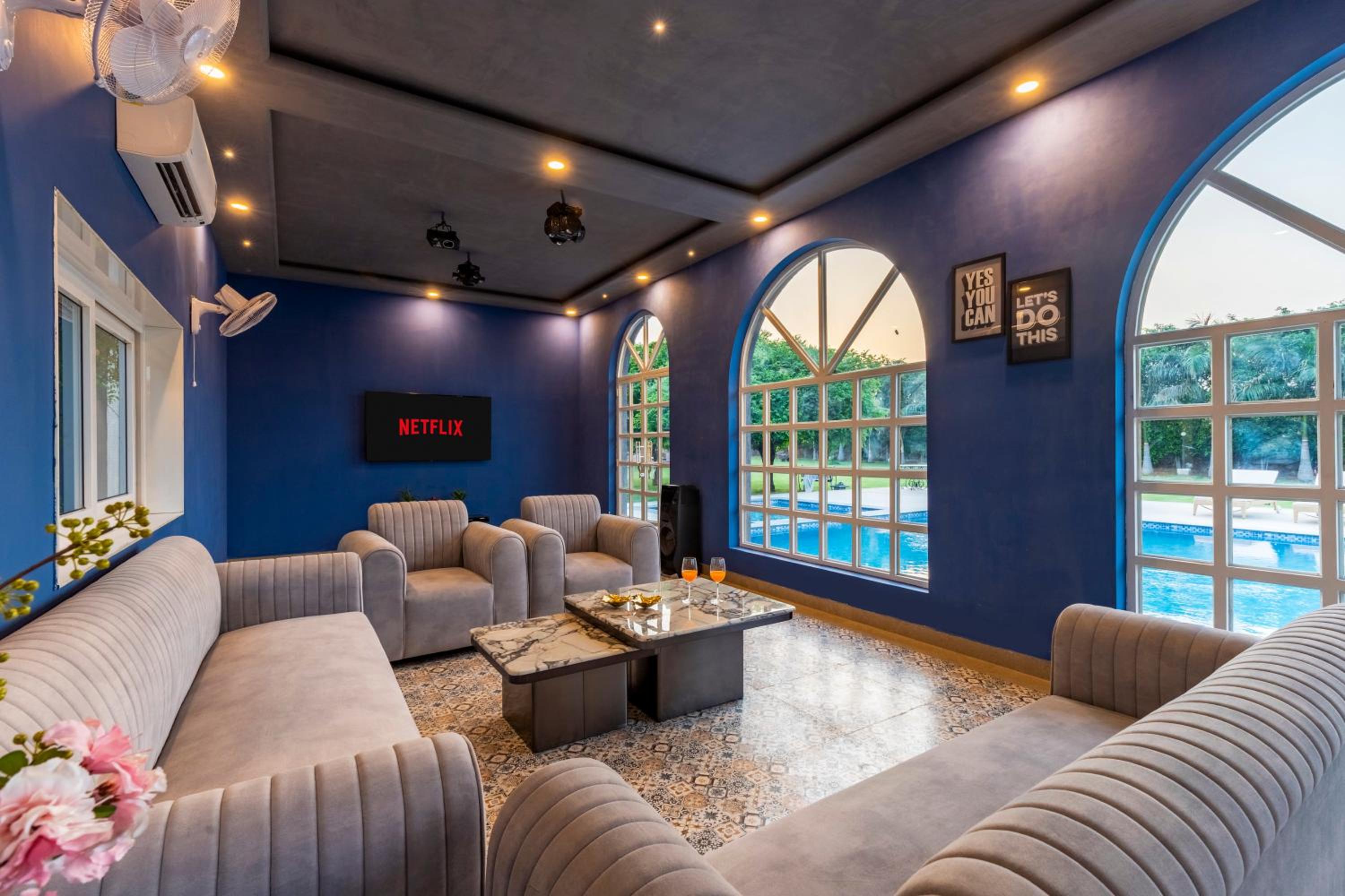 lounge