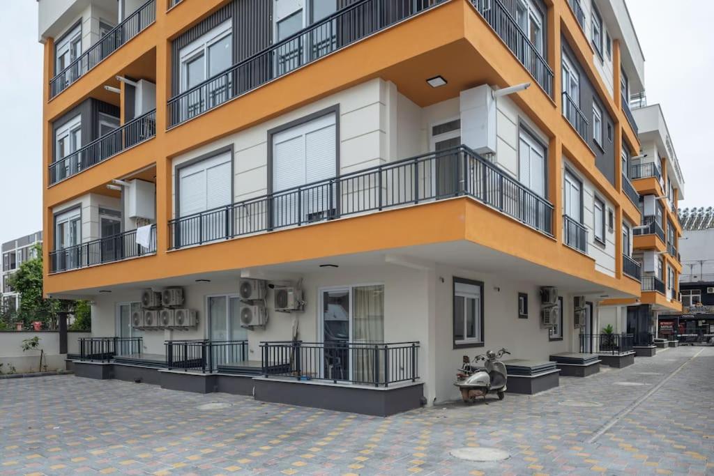 1-Kaleiçi ve Markantalya’ya yakın Büyük Ev