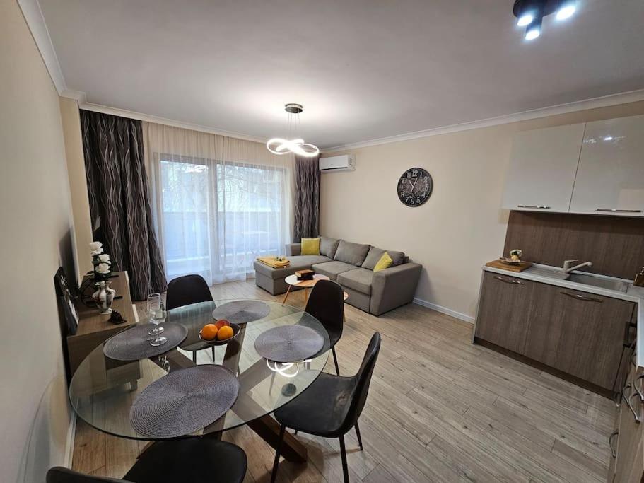 Serenity in the heart of Varna with free parking