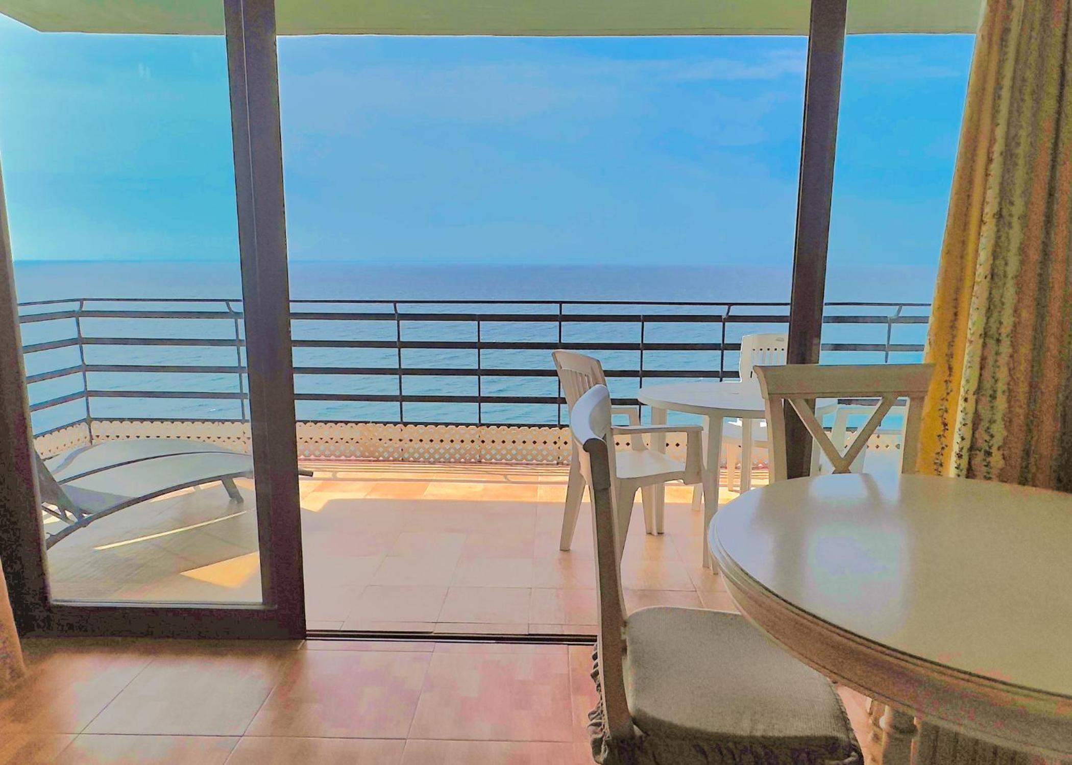 Mediterraneo 1007 Fabulous One Bedroom Apartment with Sea View view 5