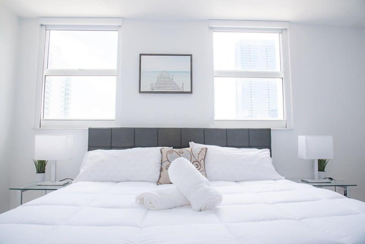 BnB Hyperion - Luxe 3B Condo w City & Ocean Views