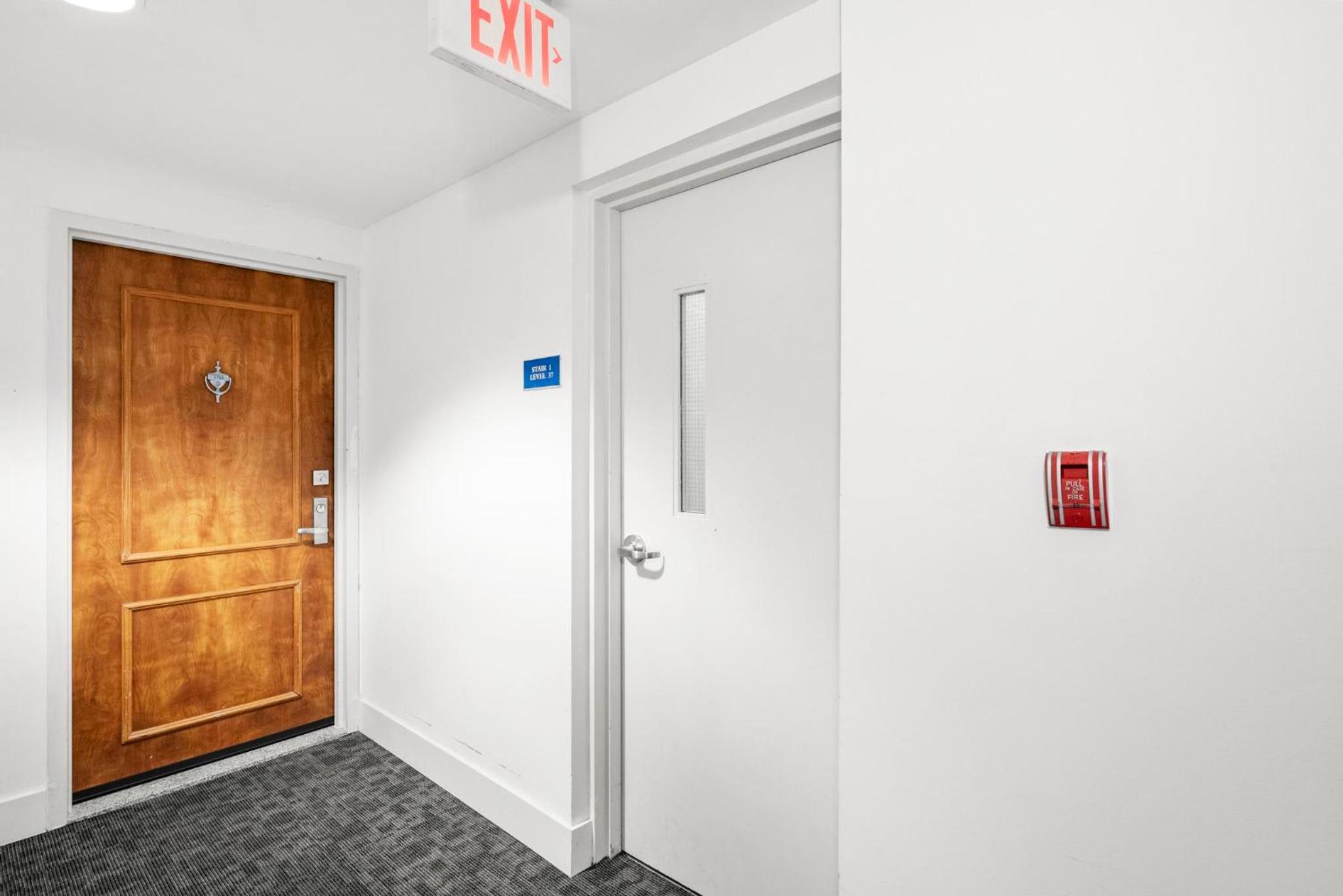 BnB Hyperion - Luxe 3B Condo w City & Ocean Views