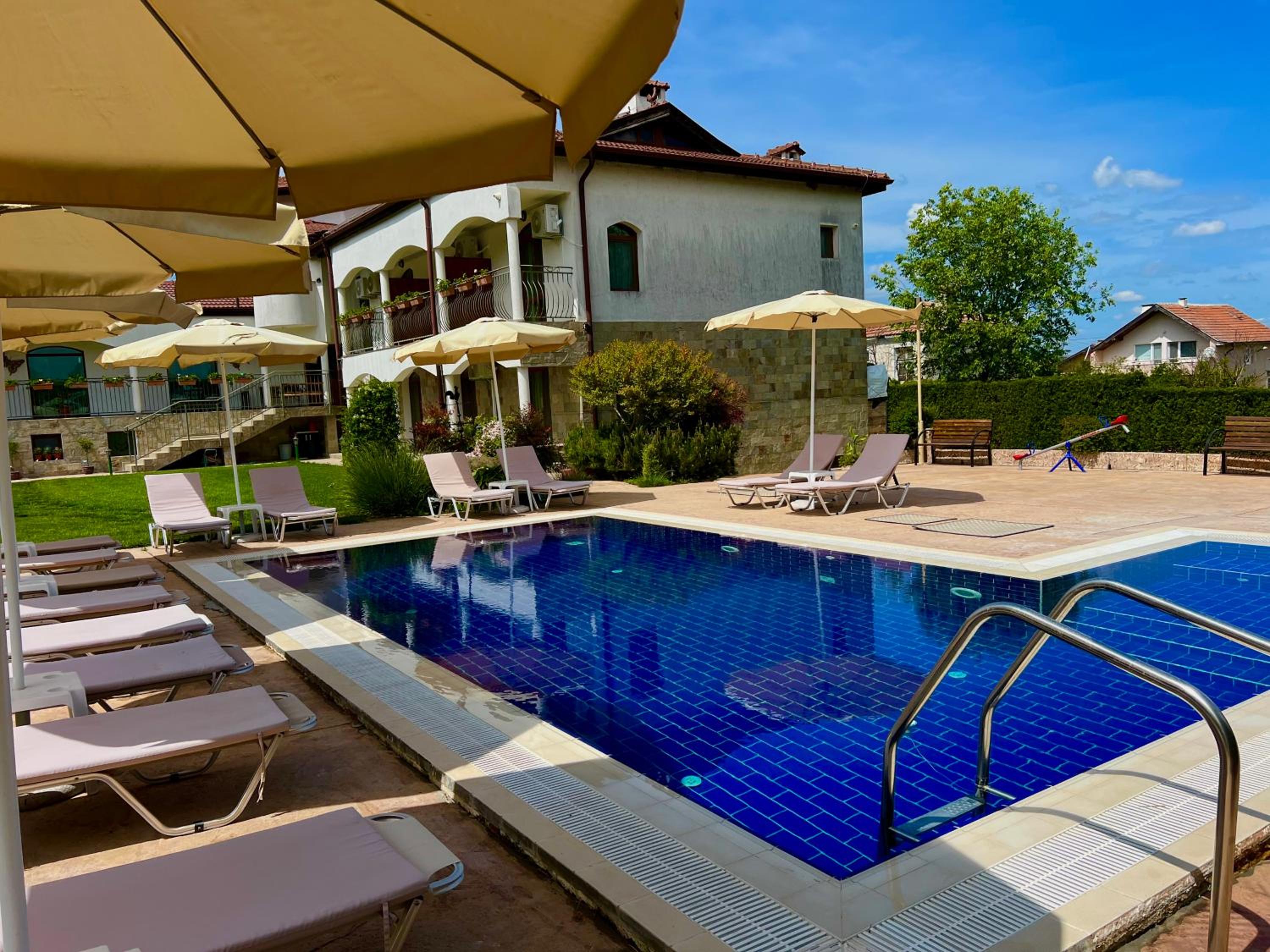 Guest House PETRA- Medovo, Sunny beach