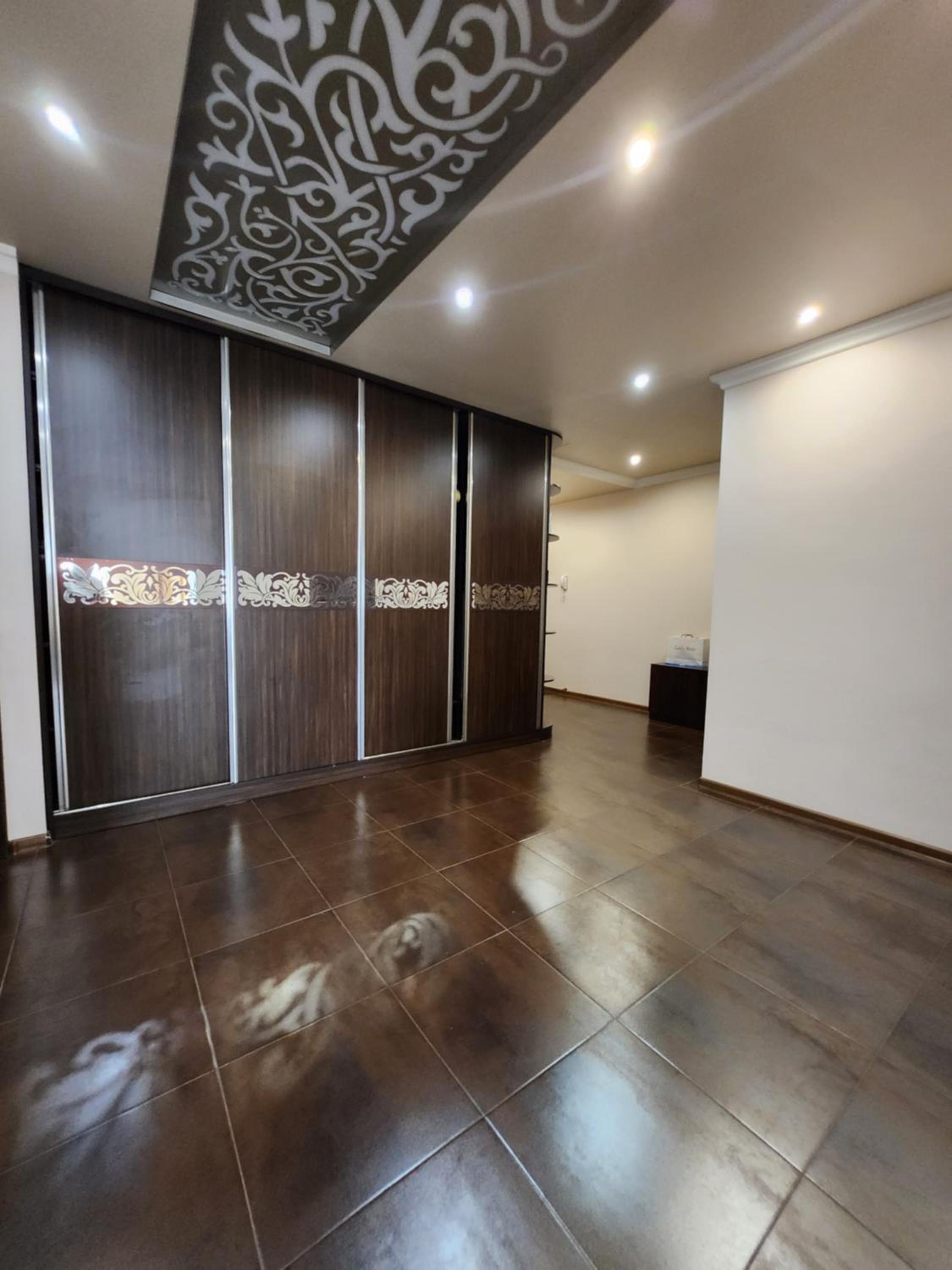 Aram Street Apartment