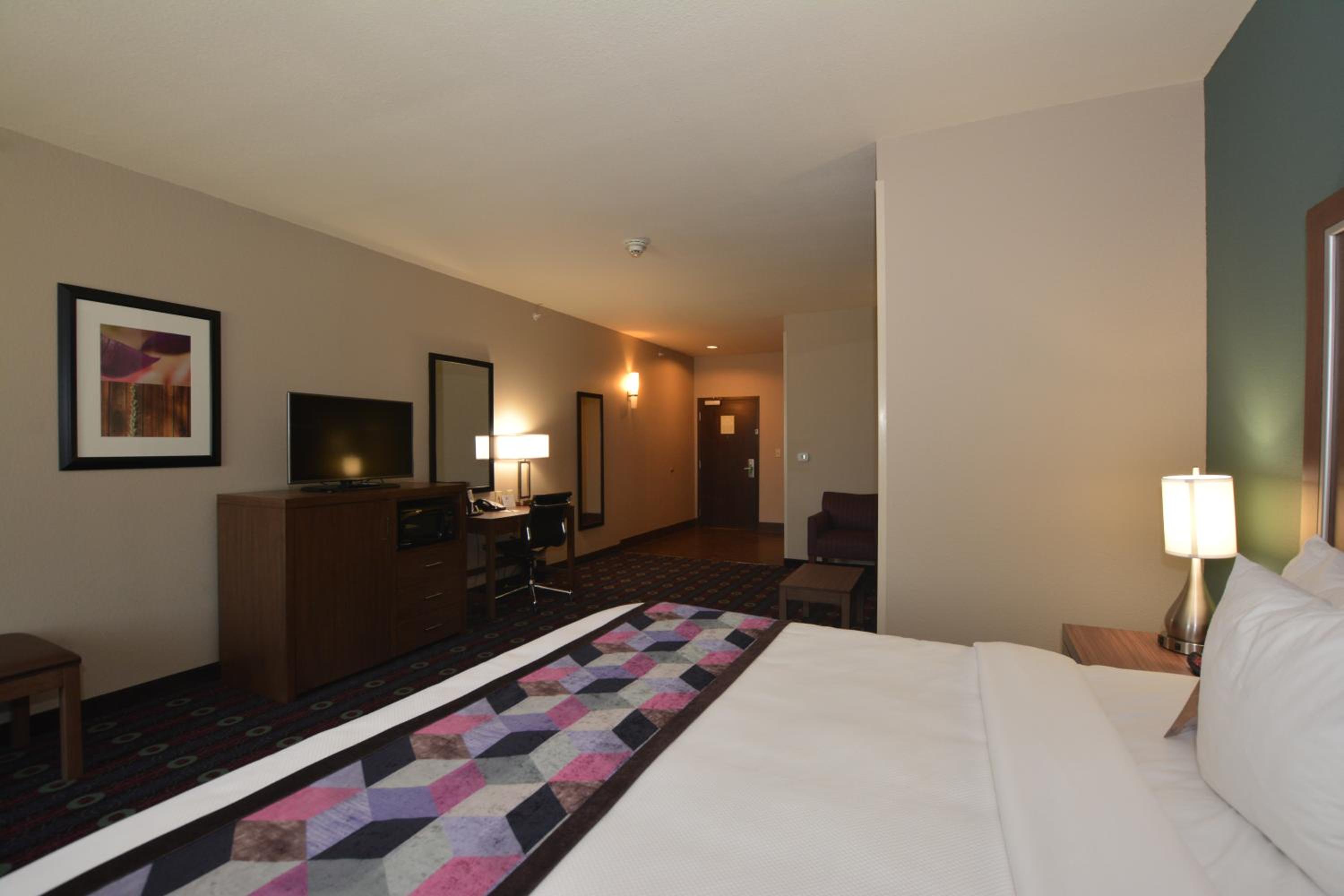 Comfort Inn & Suites Newcastle - Oklahoma City