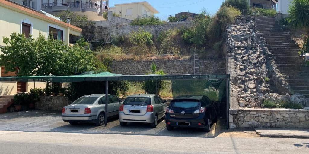 Ballas seaview apartment photo 2